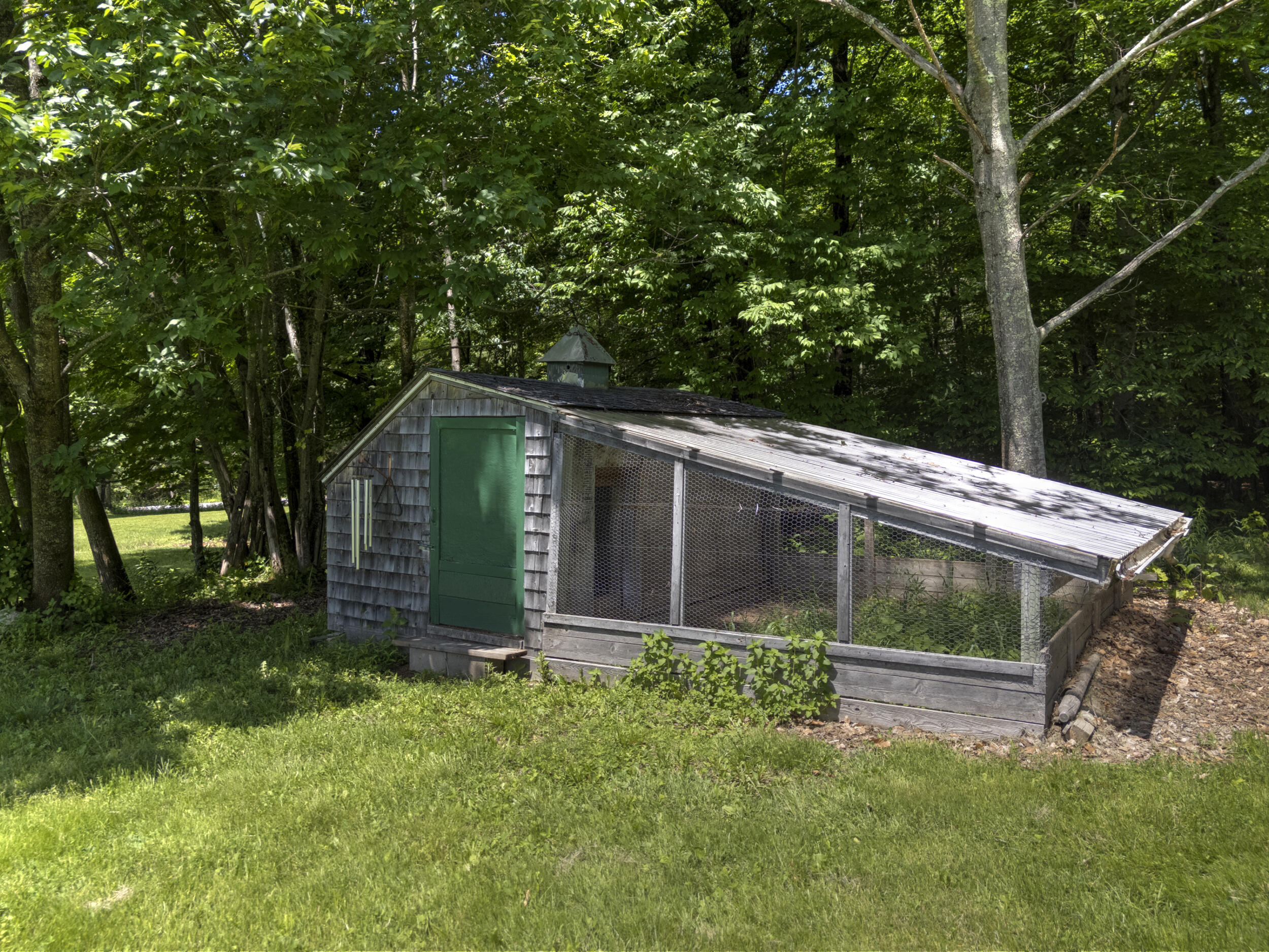 main property photo 90