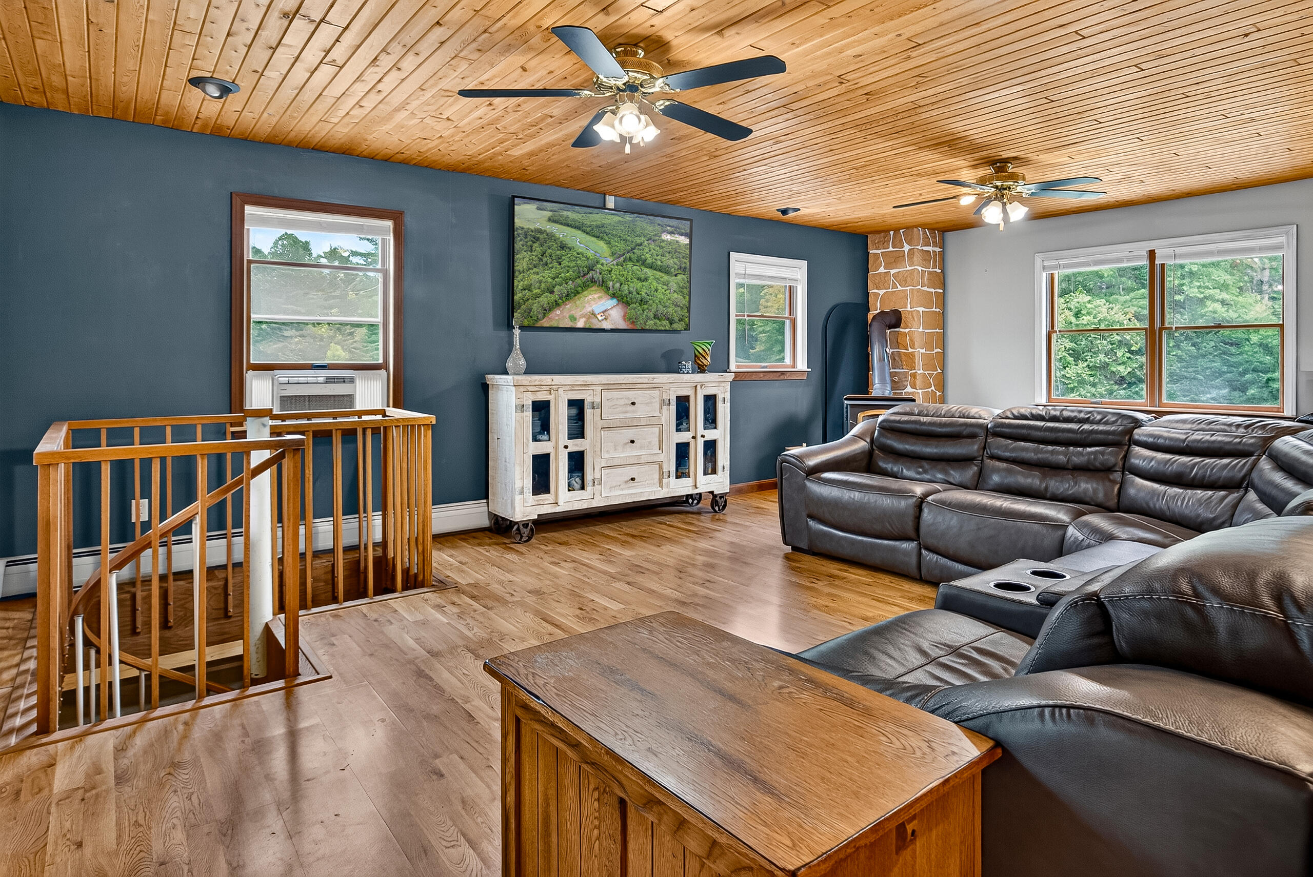 main property photo 18