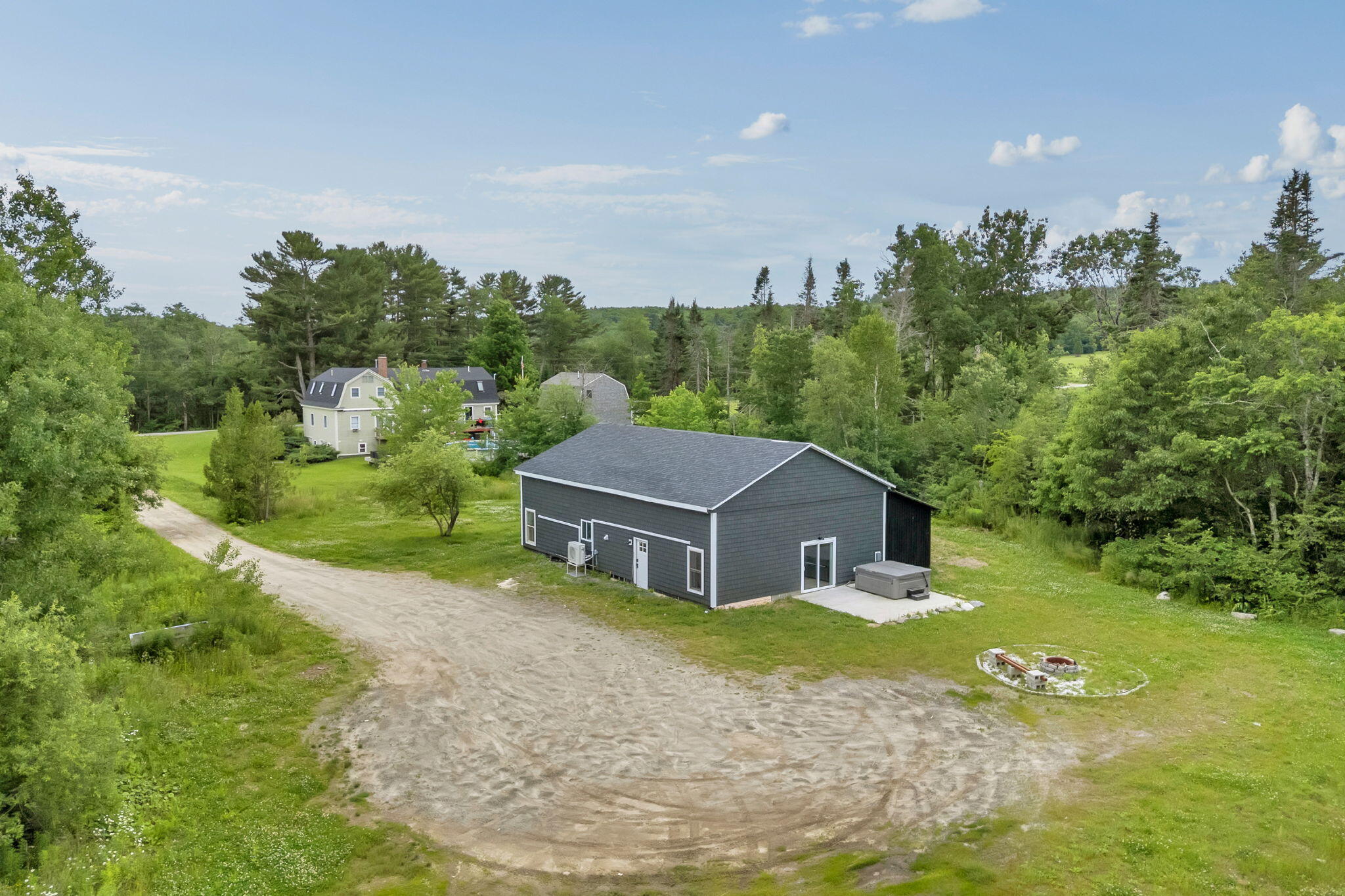 main property photo 35