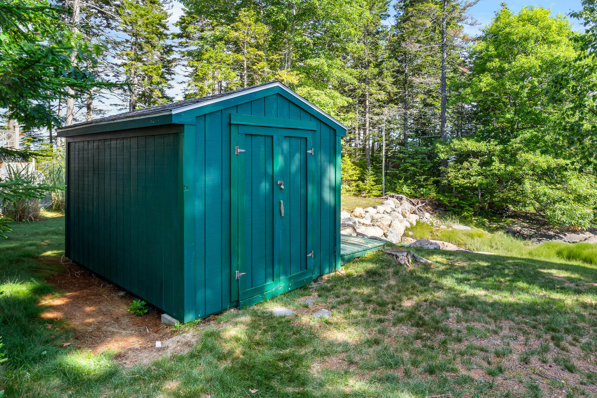 main property photo 27