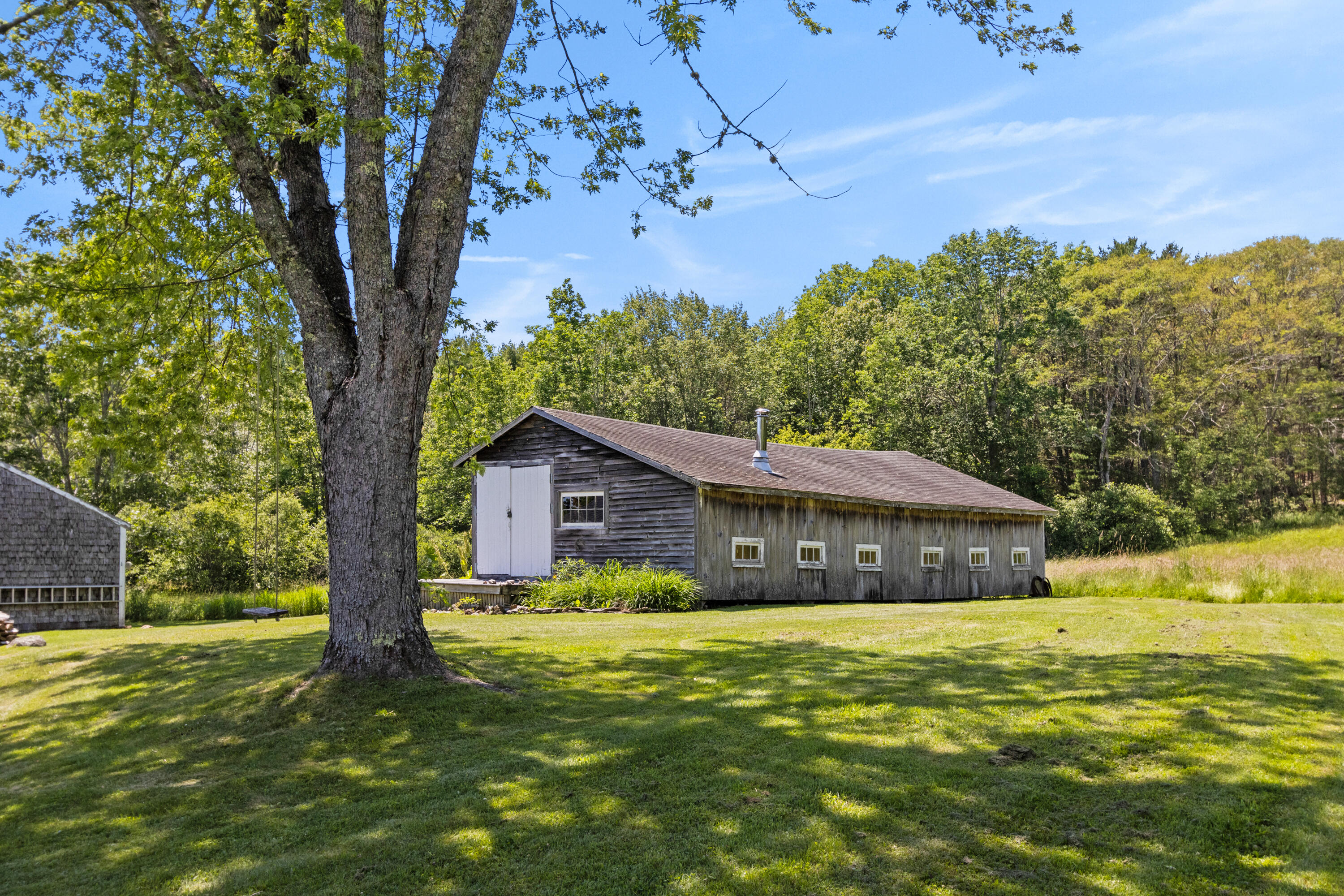 main property photo 12