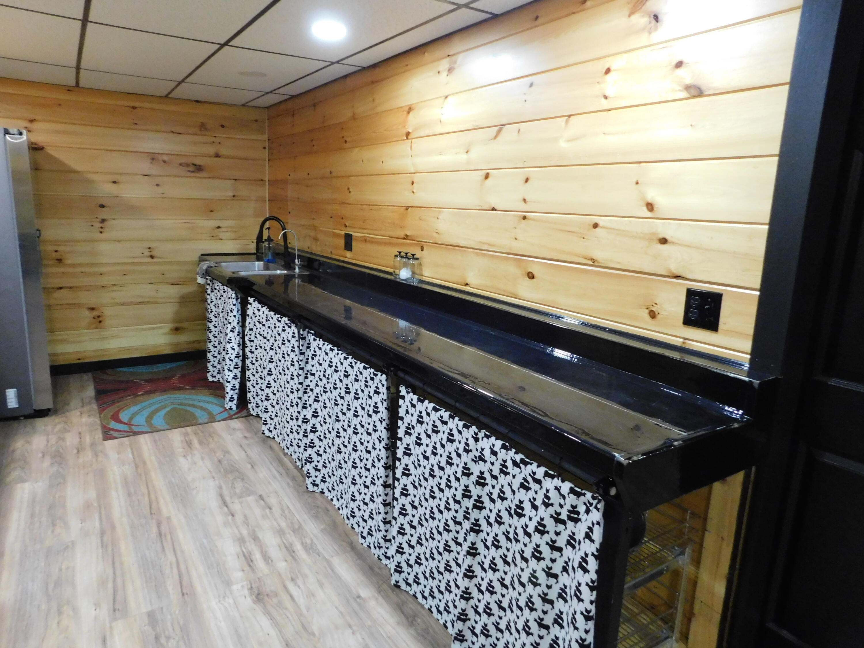 main property photo 89