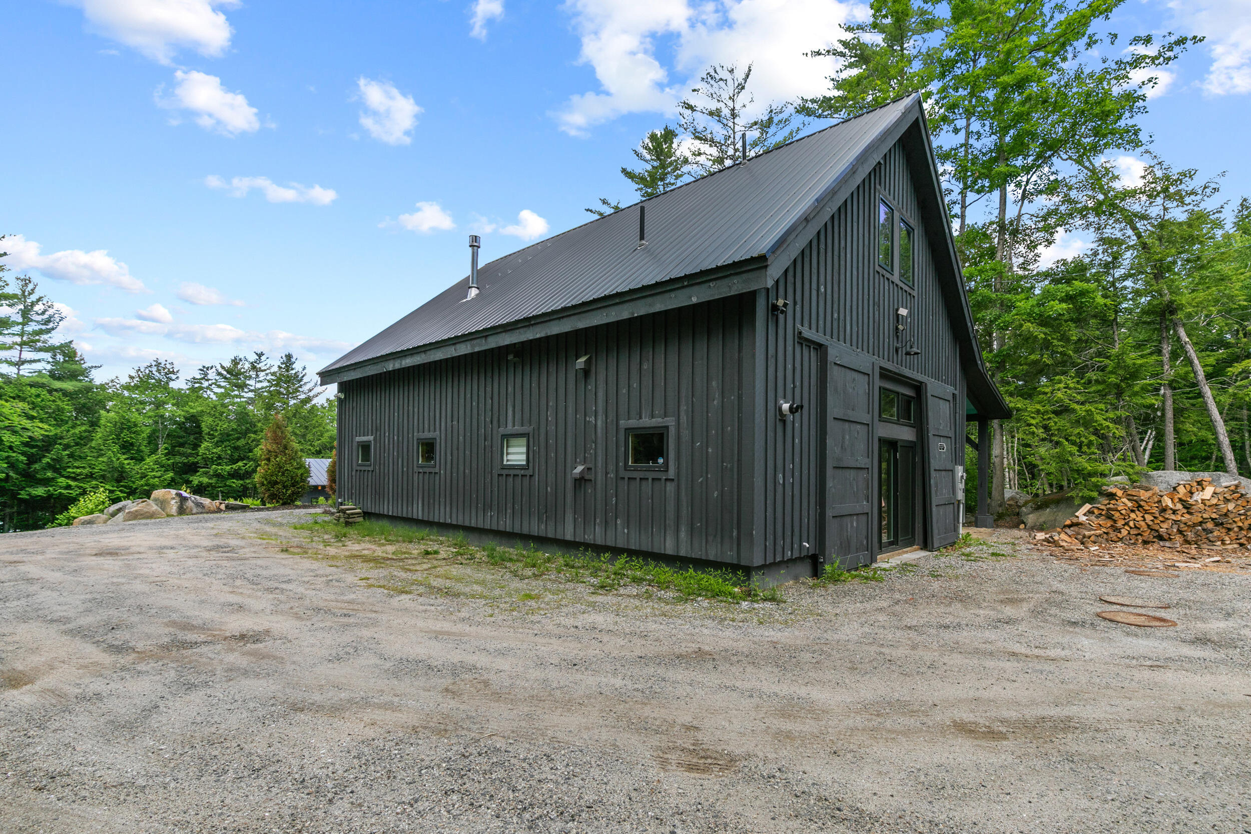 main property photo 80