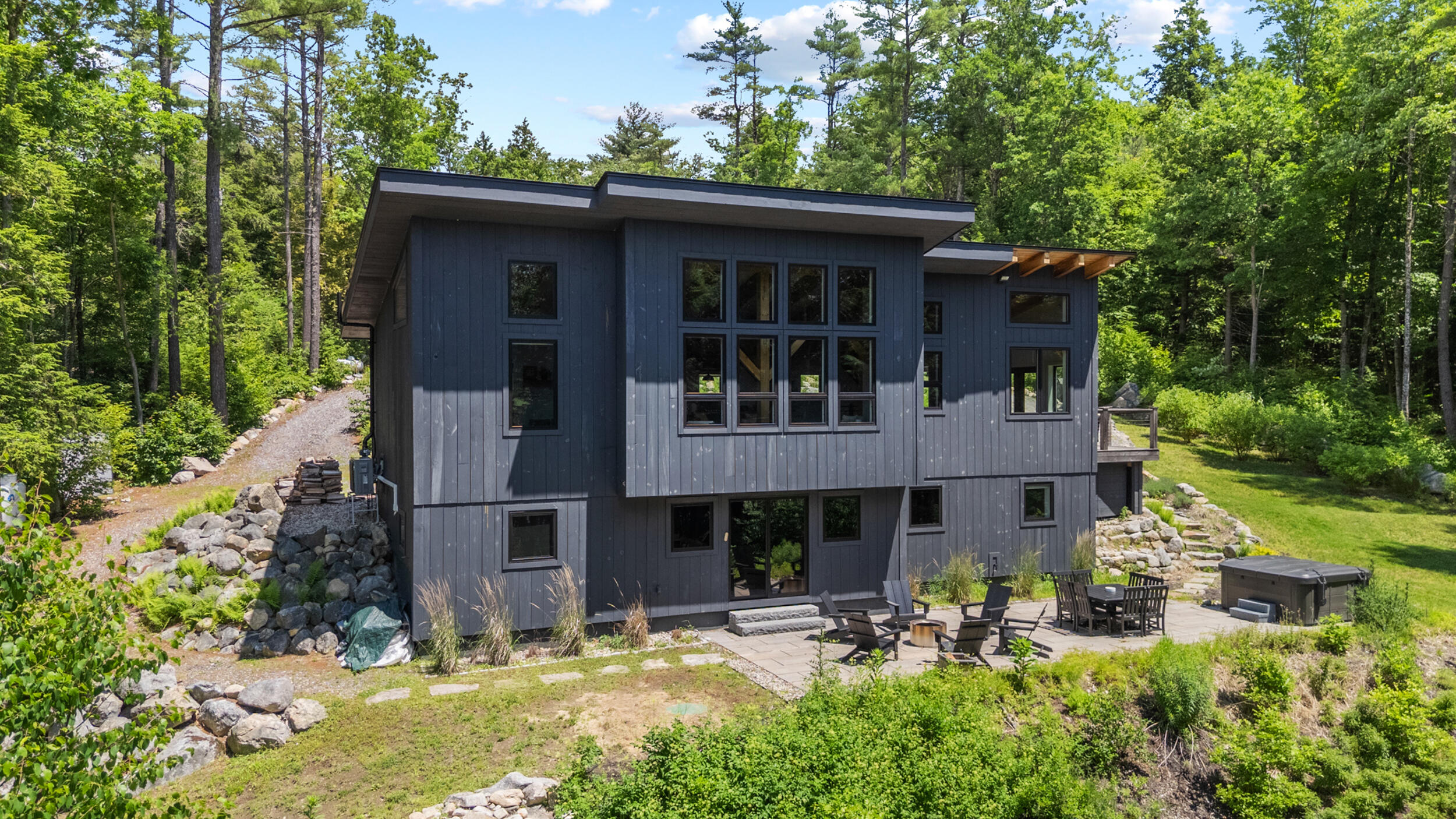 main property photo 83