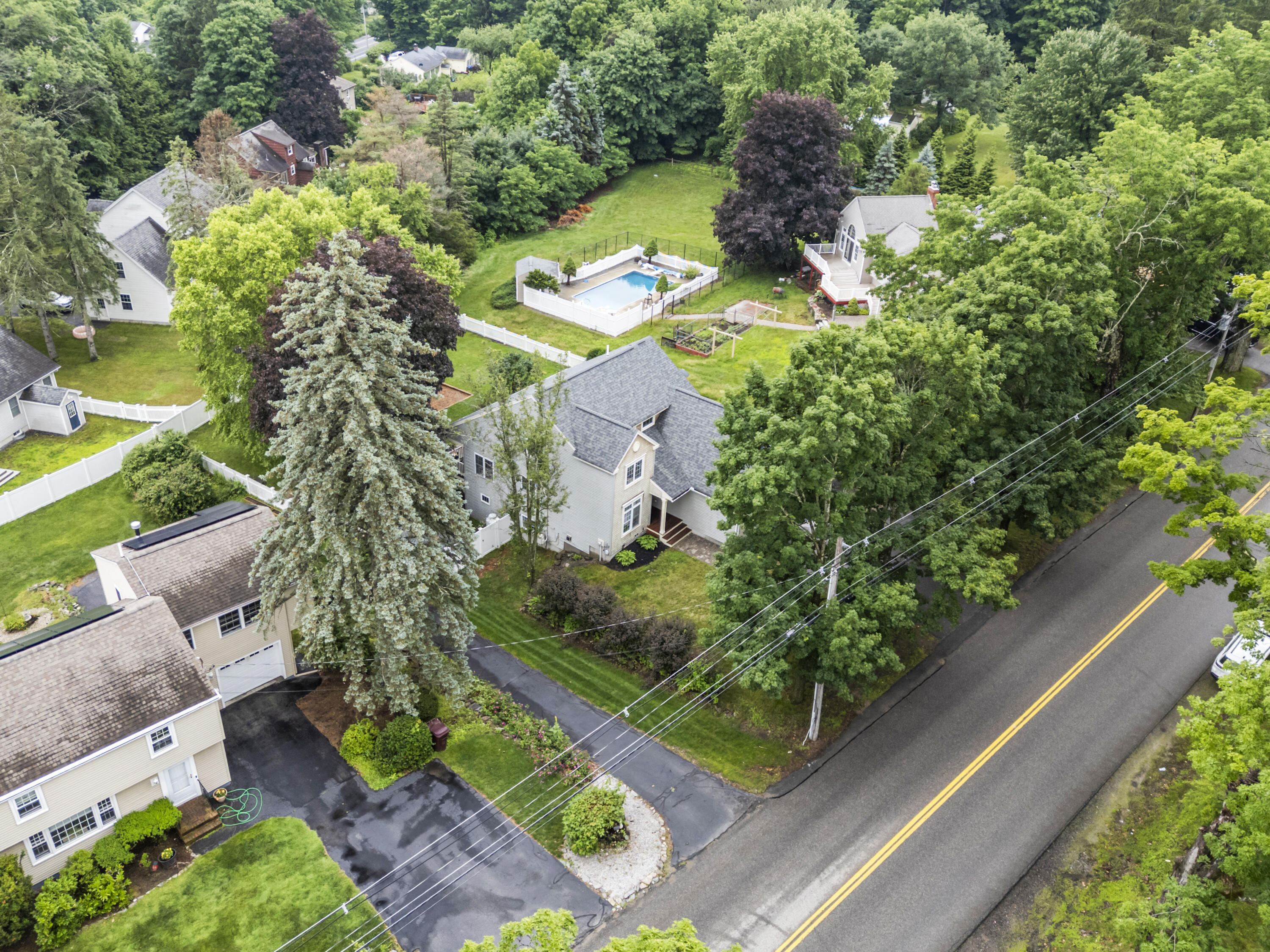main property photo 87