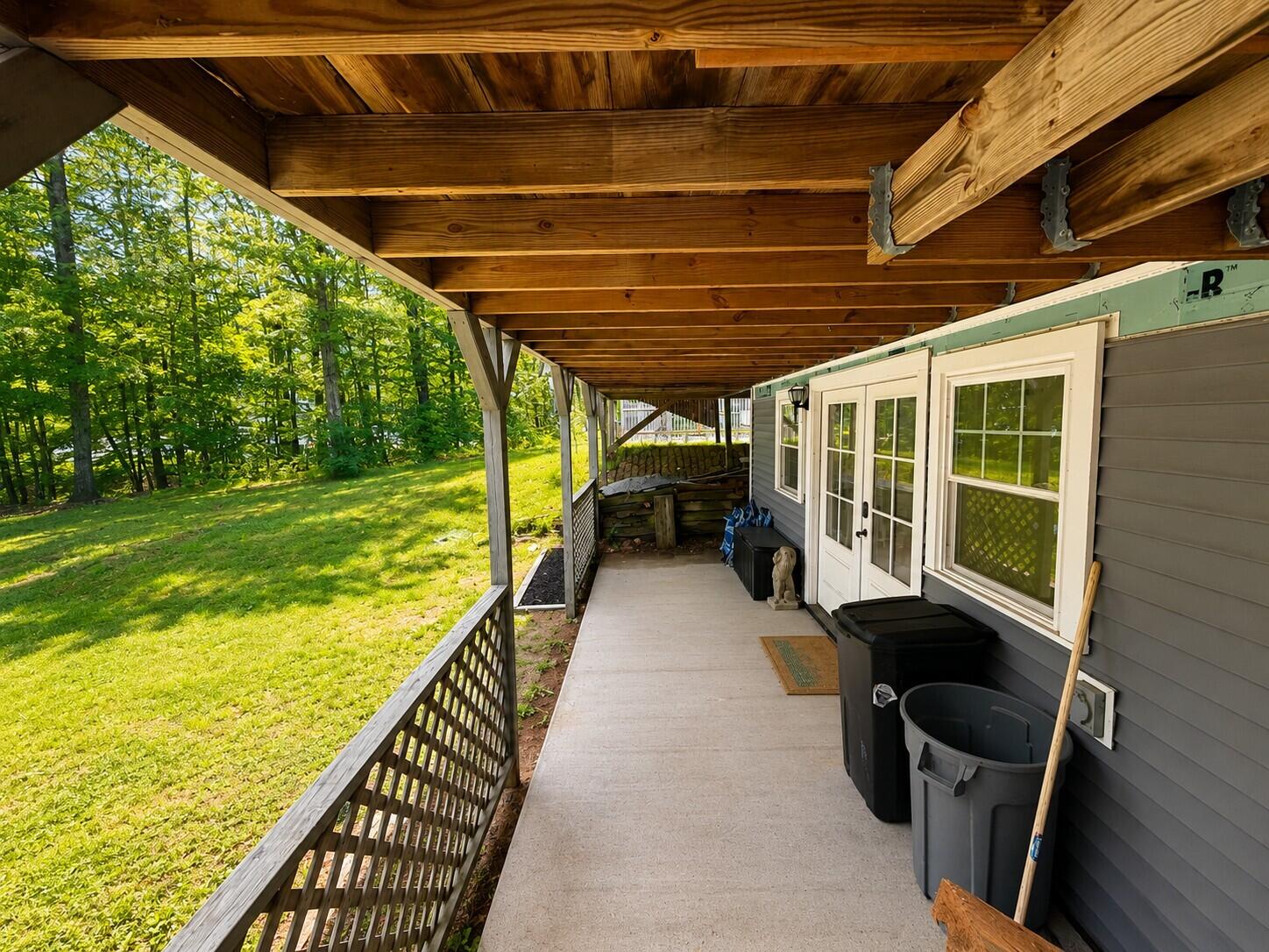 main property photo 41