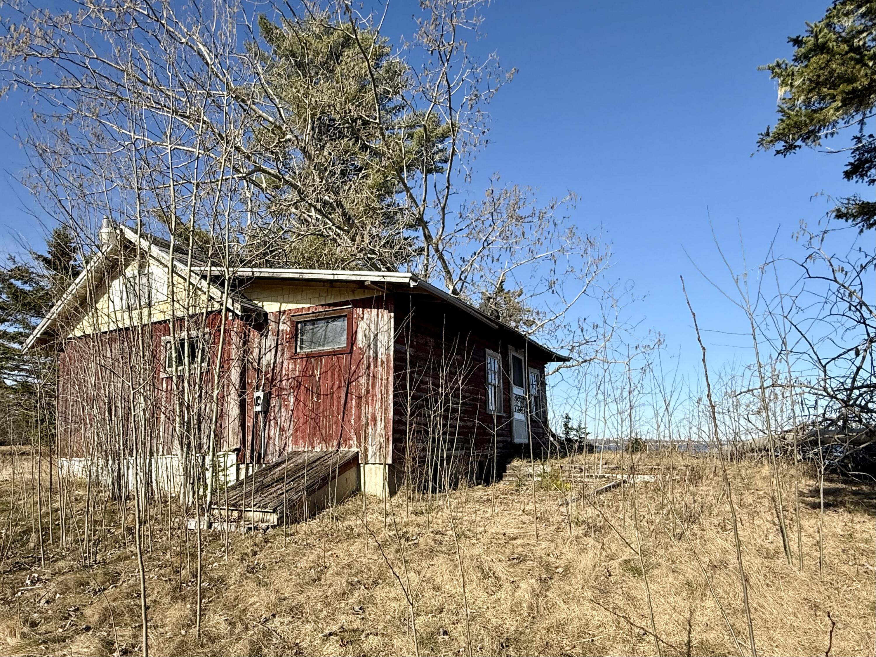 main property photo 7