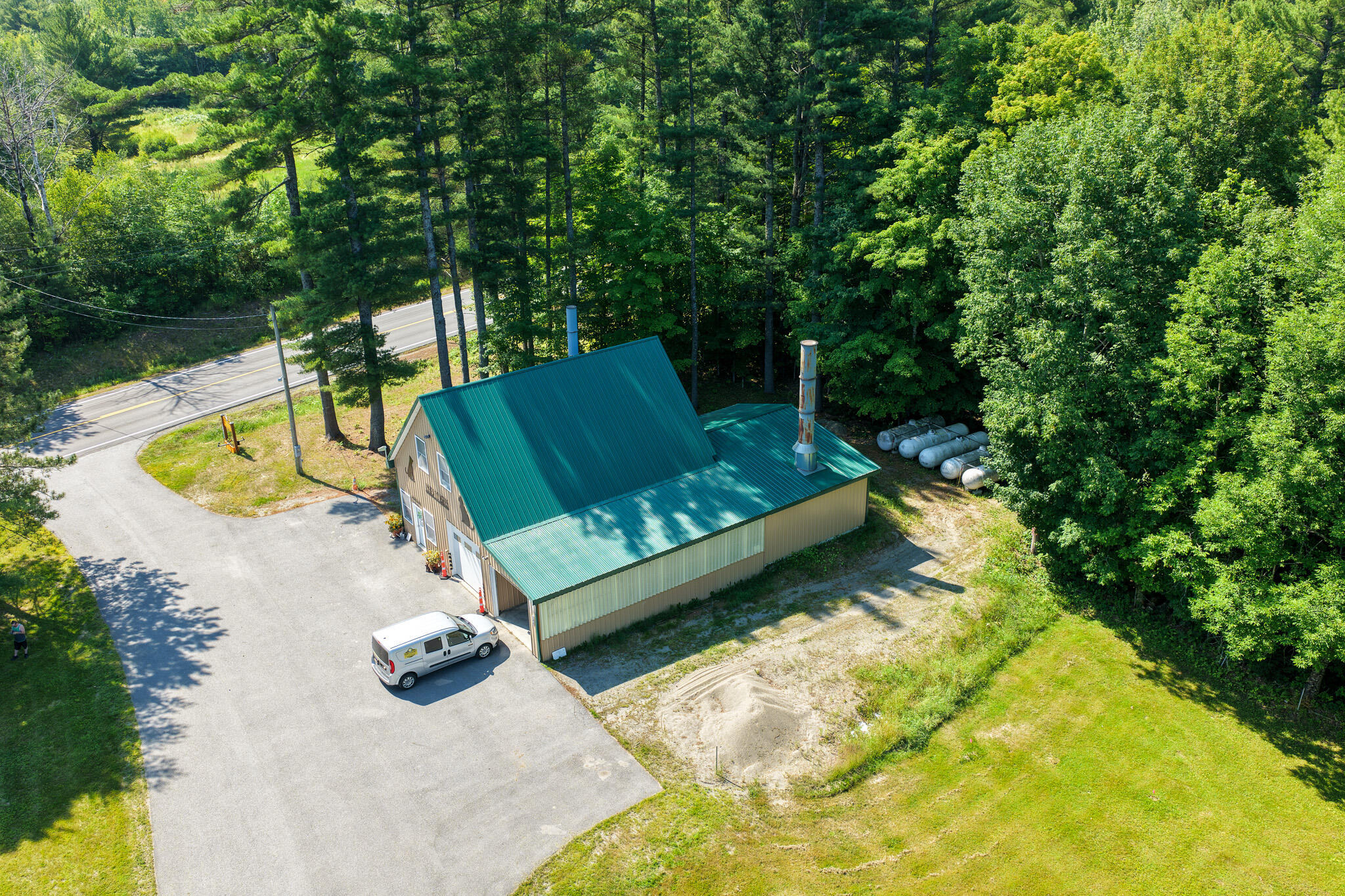 main property photo 4