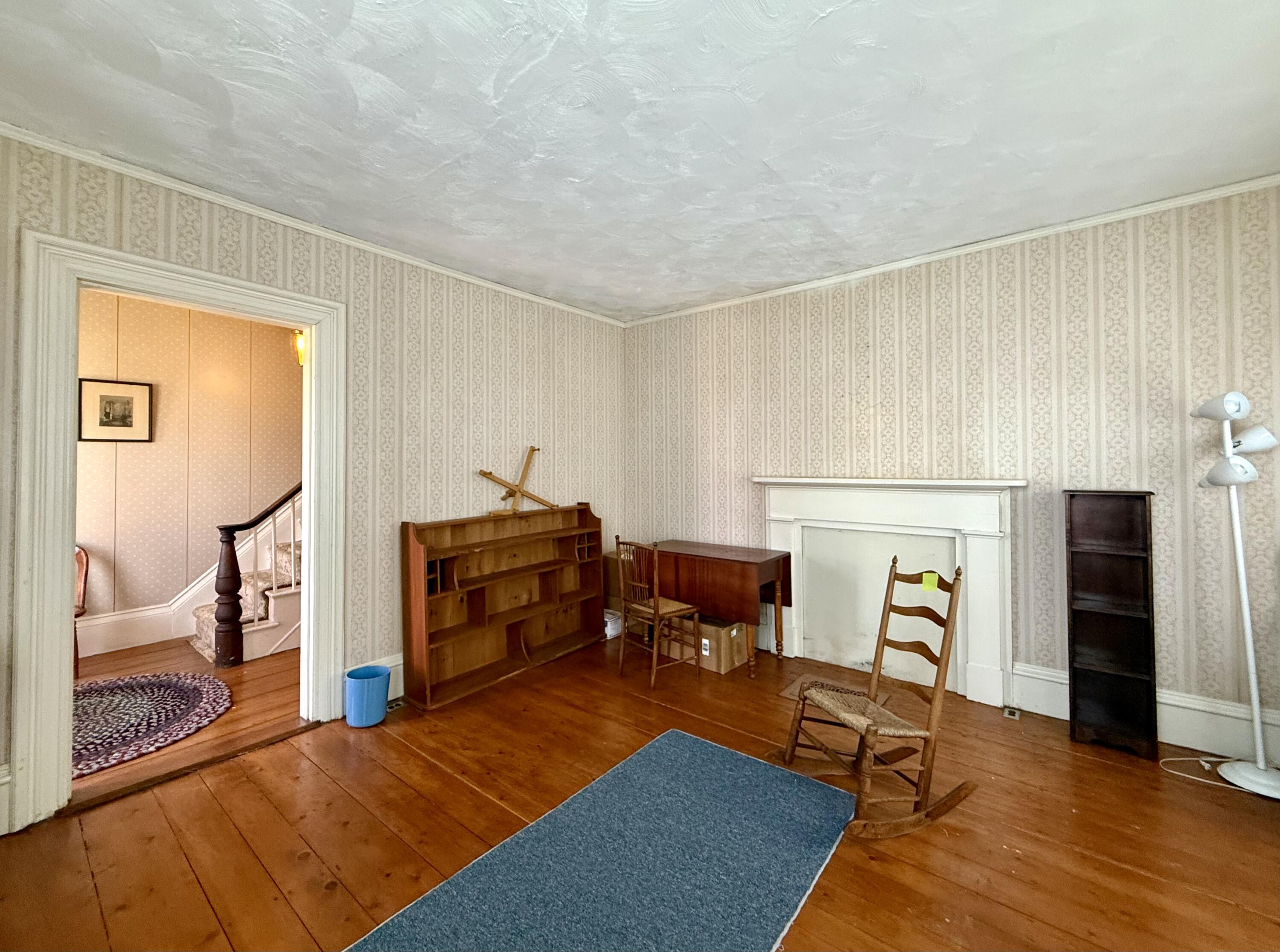 main property photo 36