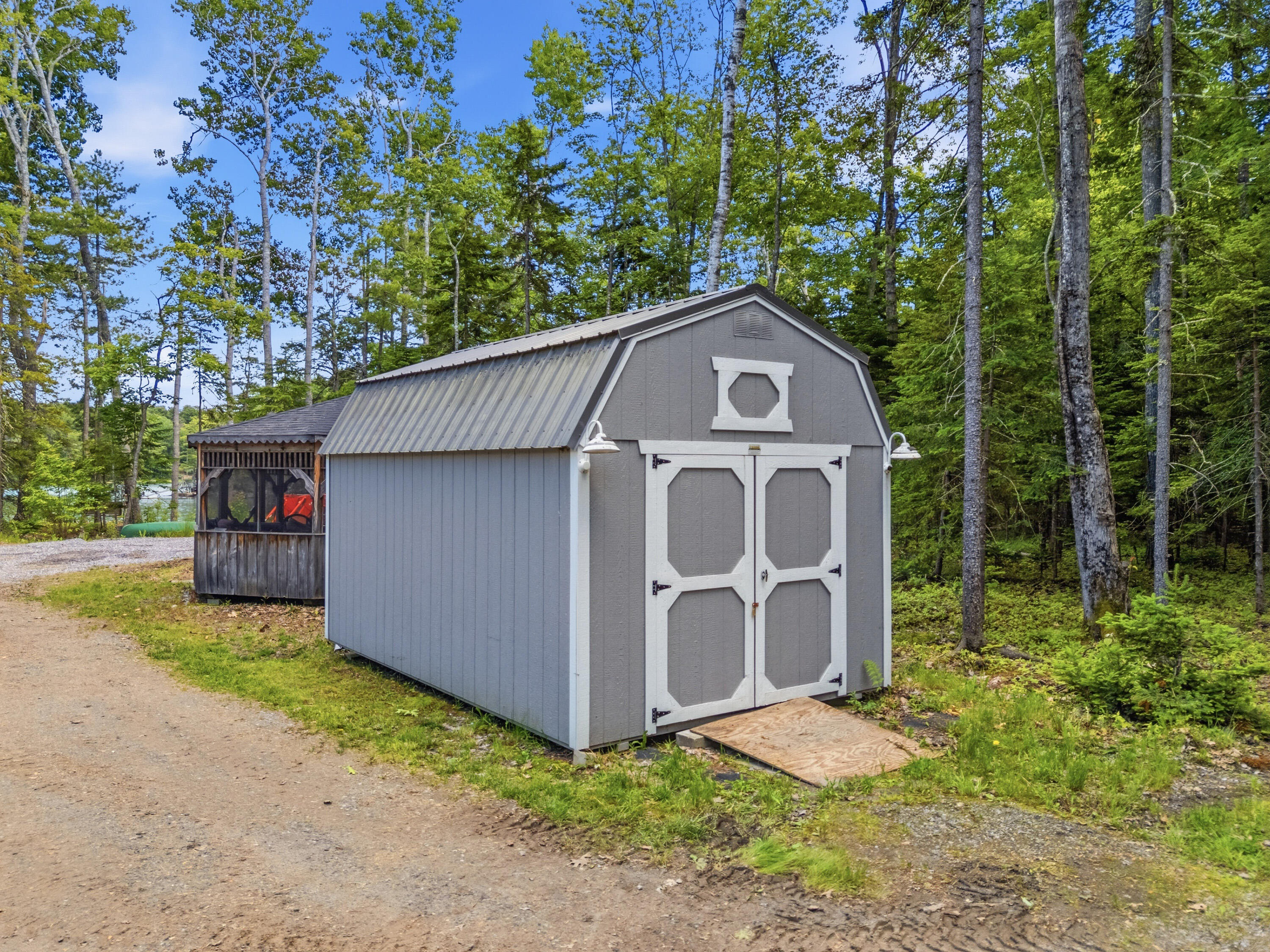 main property photo 76