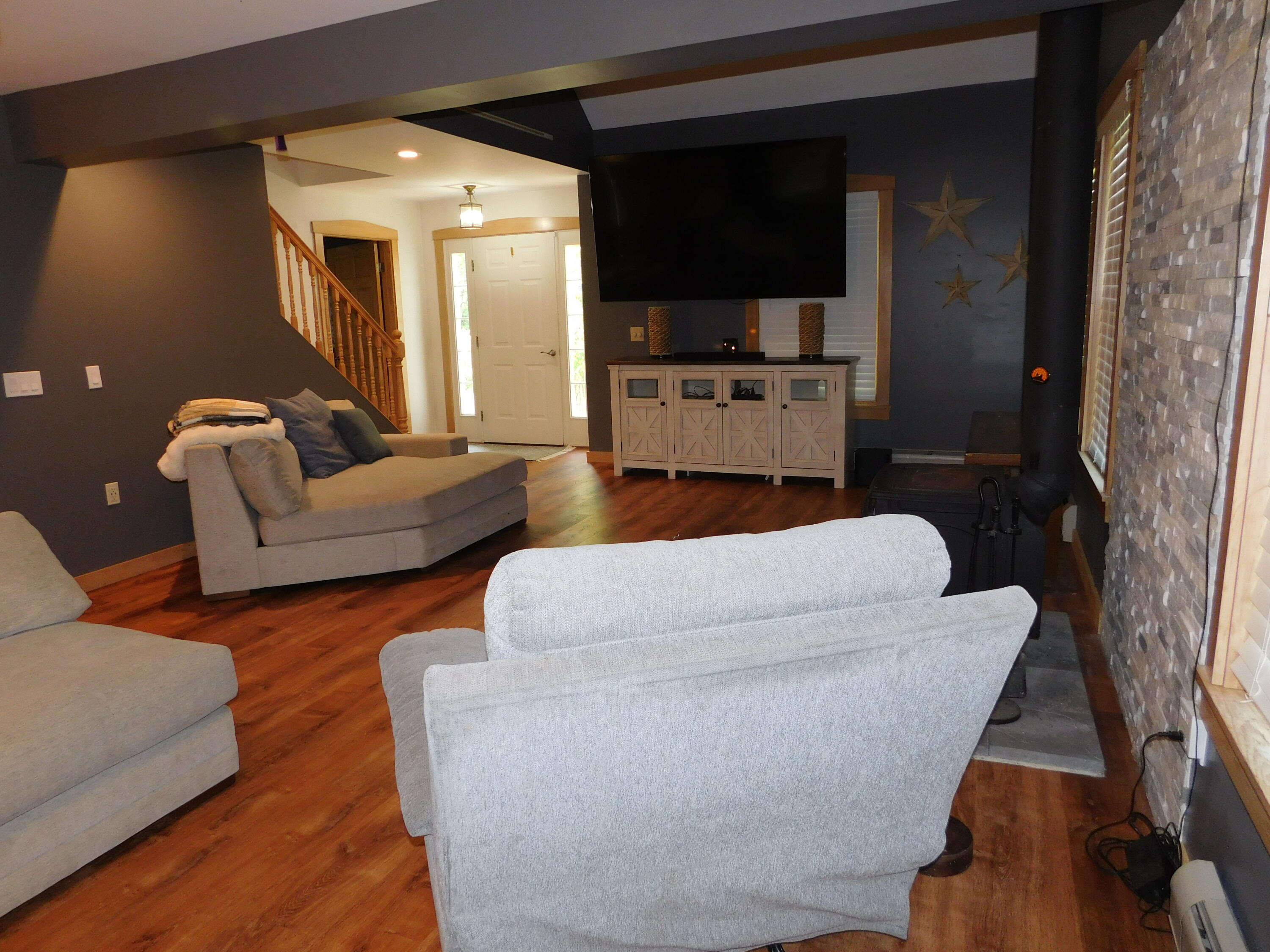 main property photo 94