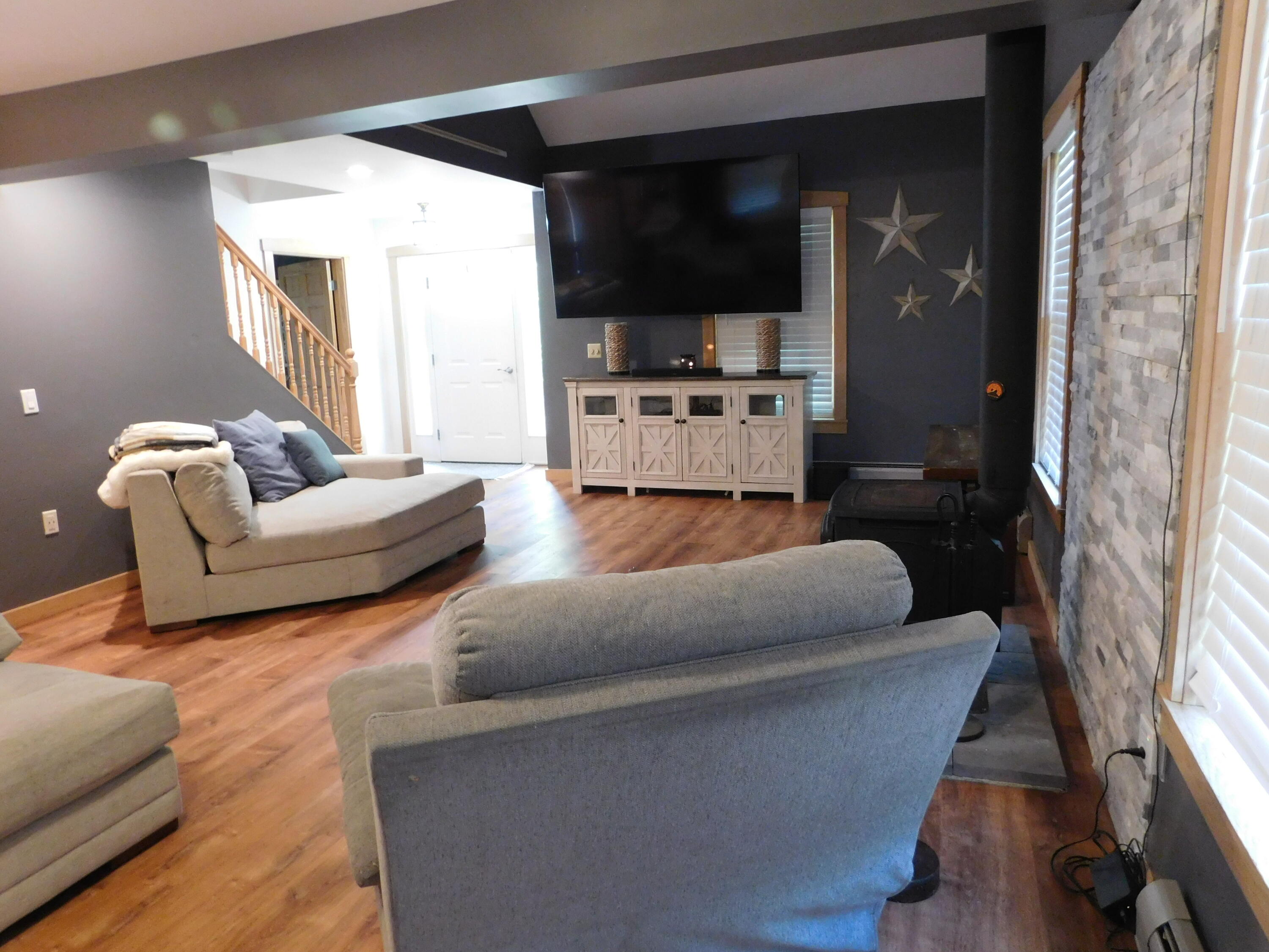 main property photo 95