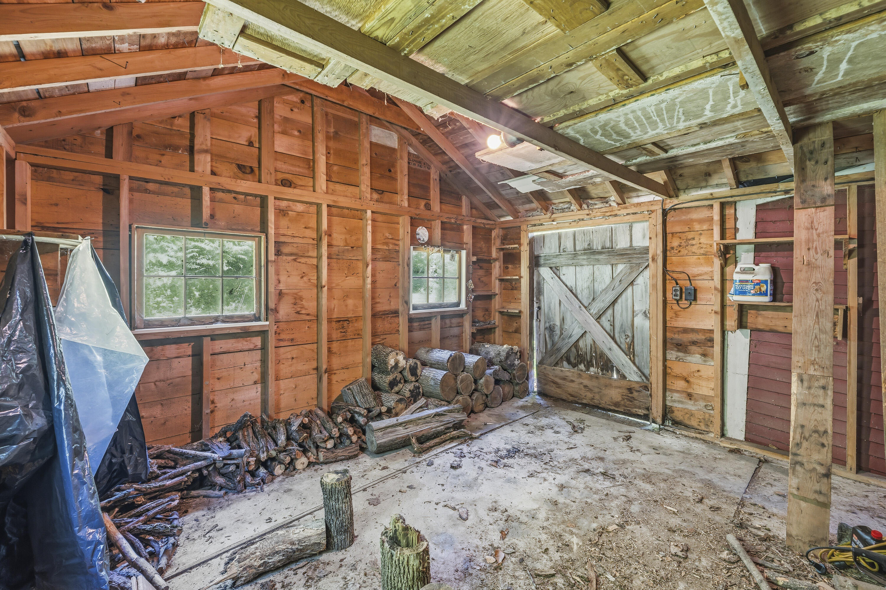 main property photo 31