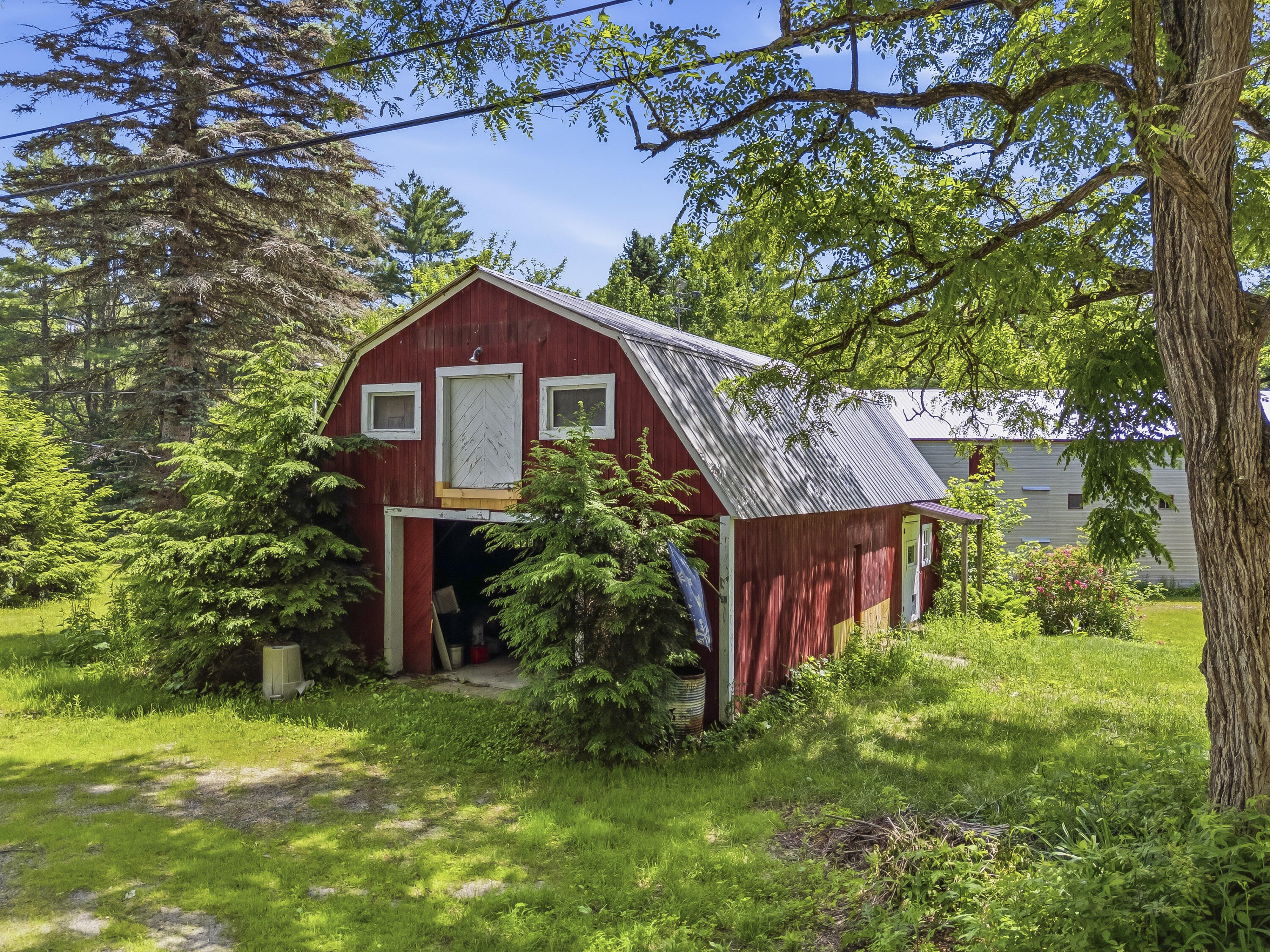 main property photo 43