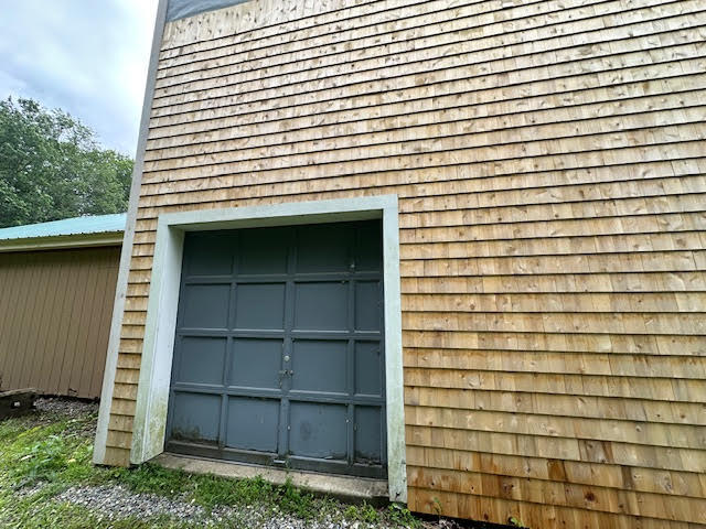 main property photo 41