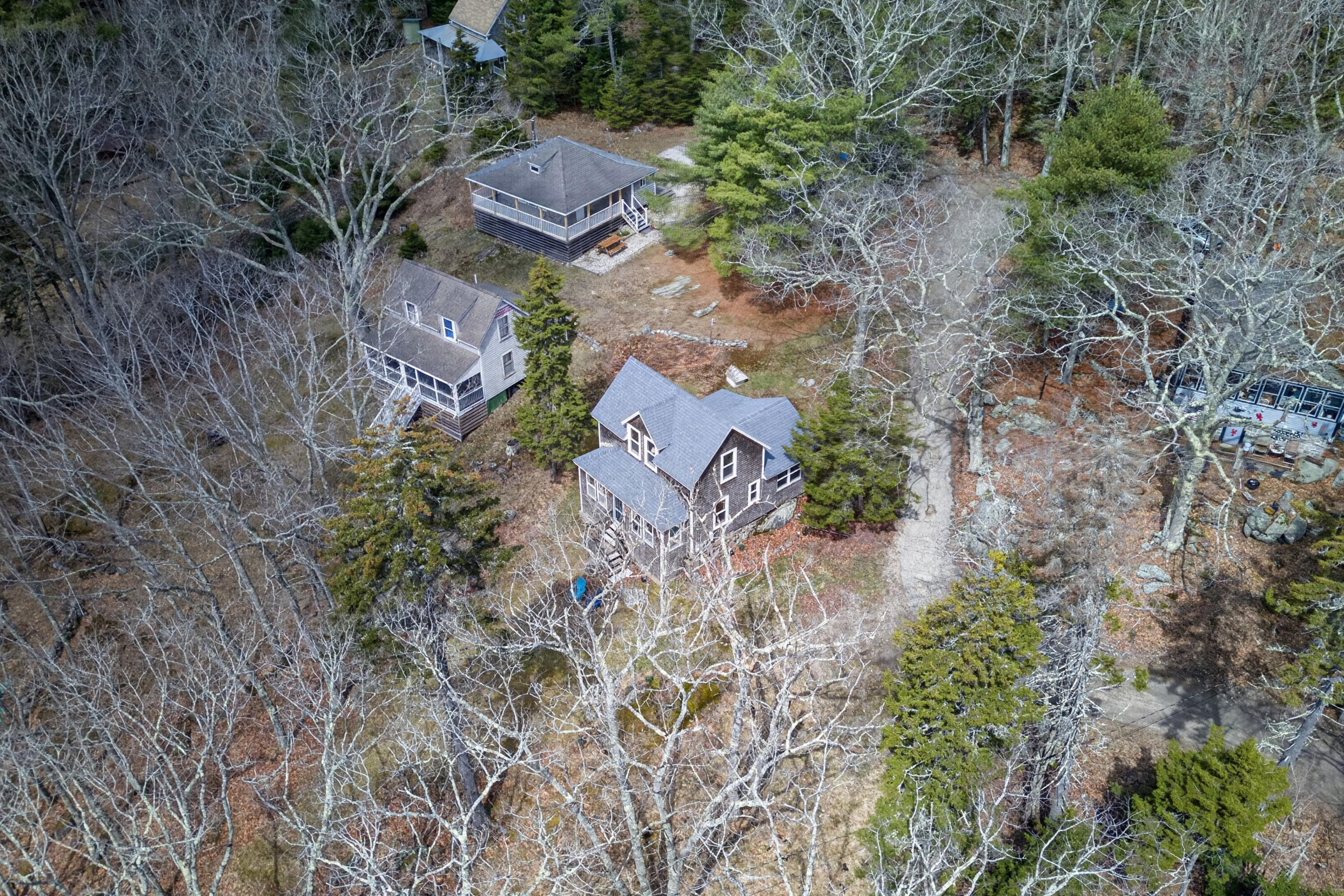 main property photo 33