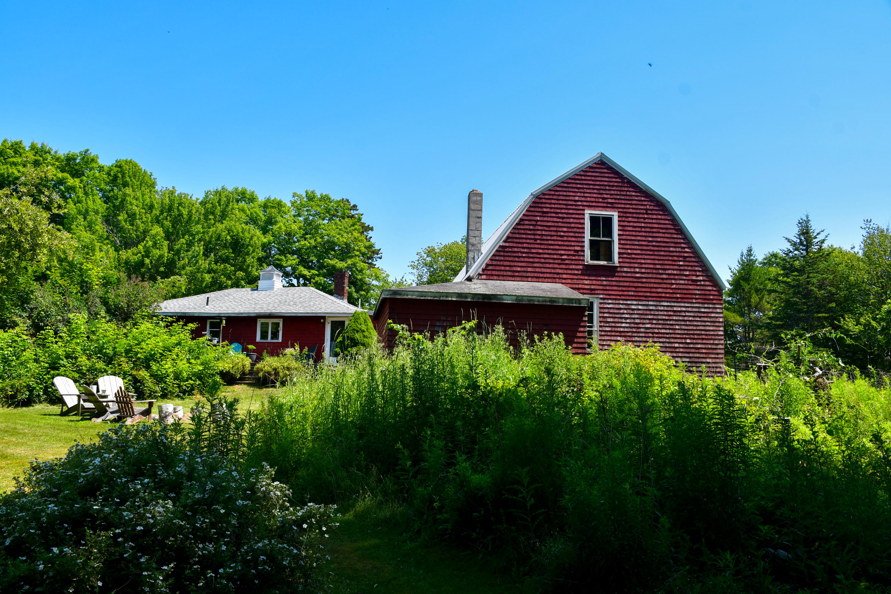 main property photo 36