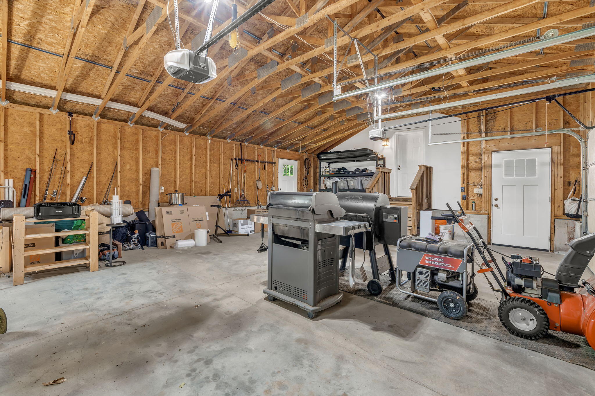 main property photo 47