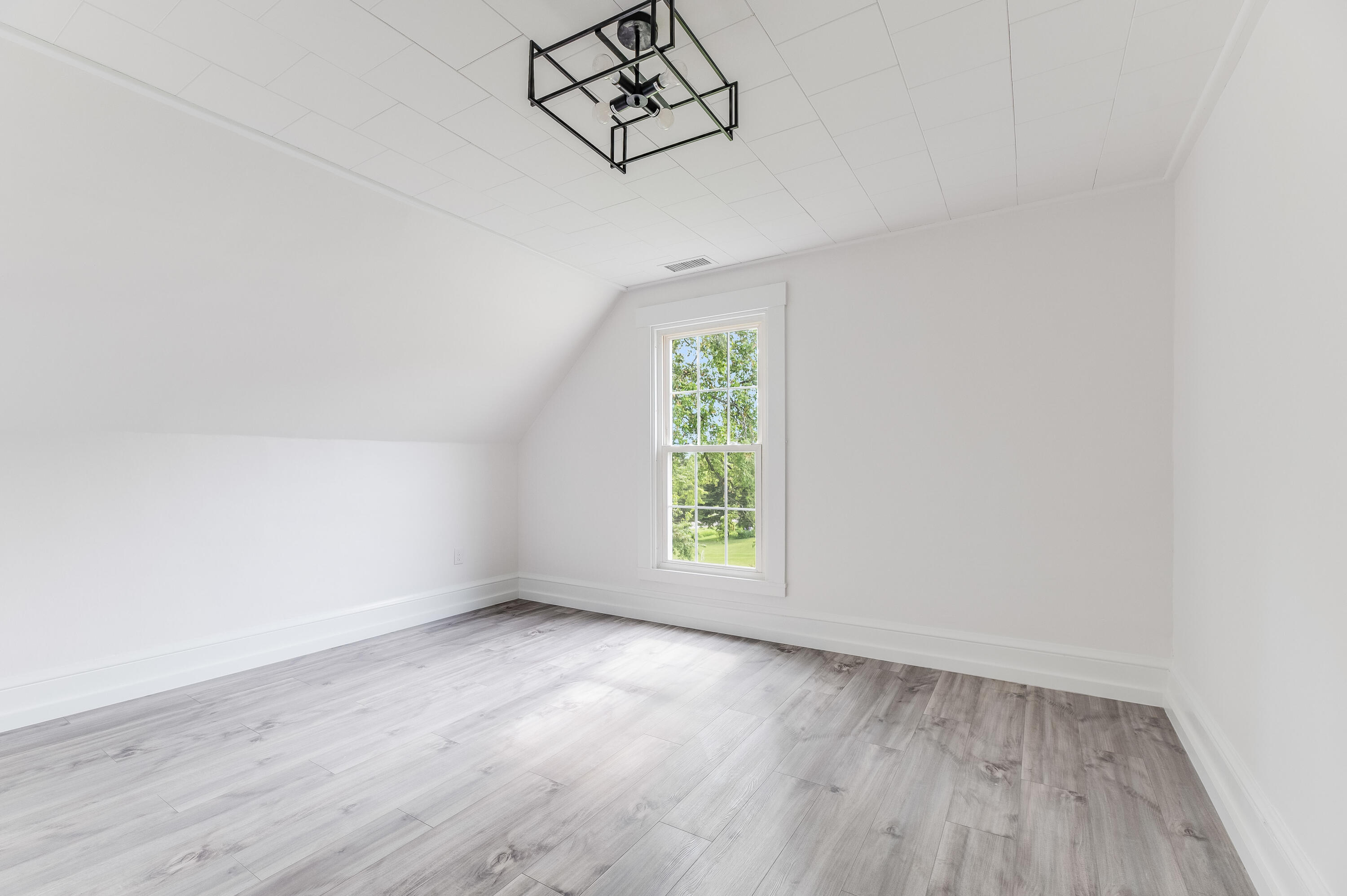 main property photo 68