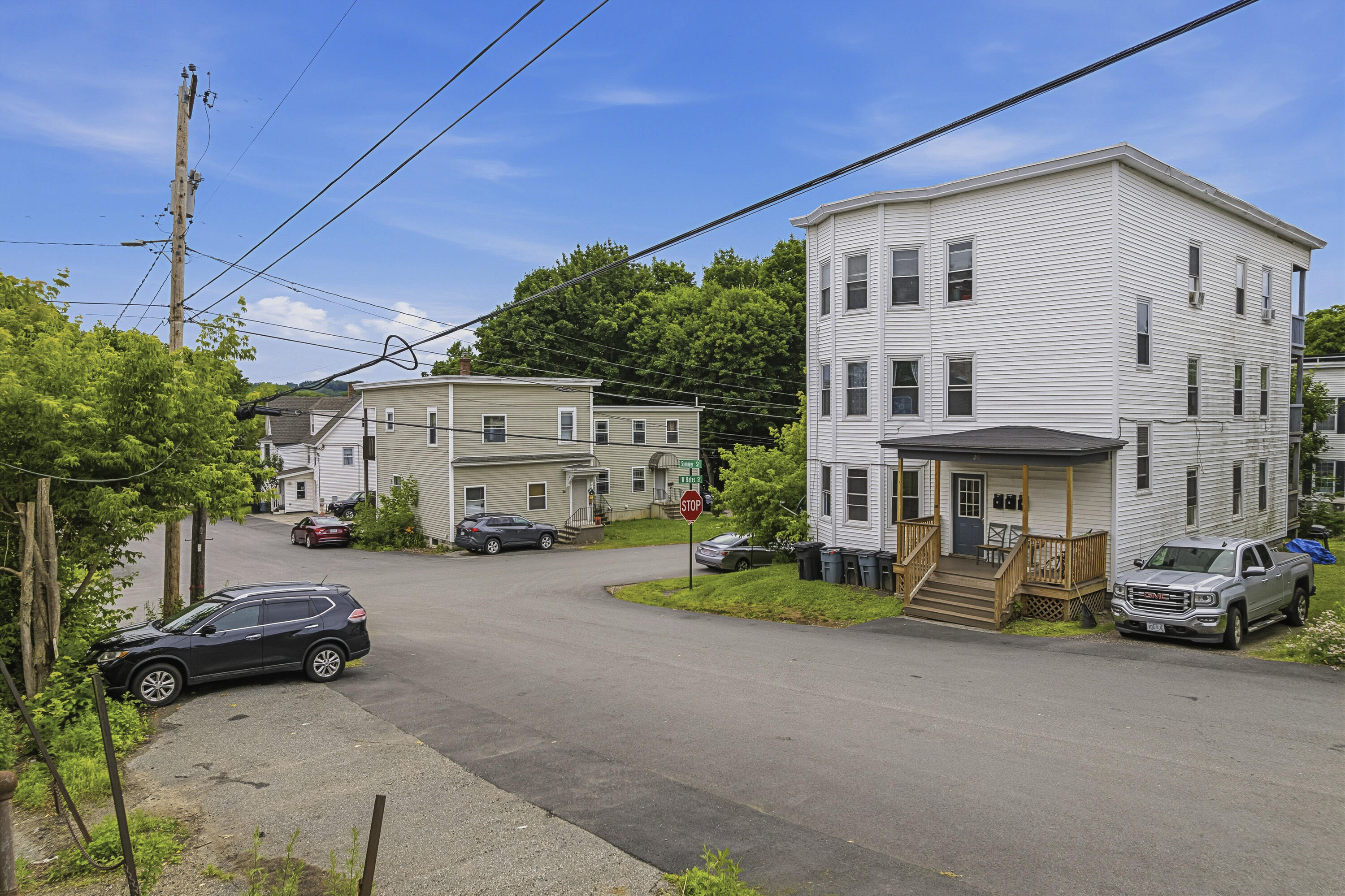 main property photo 3