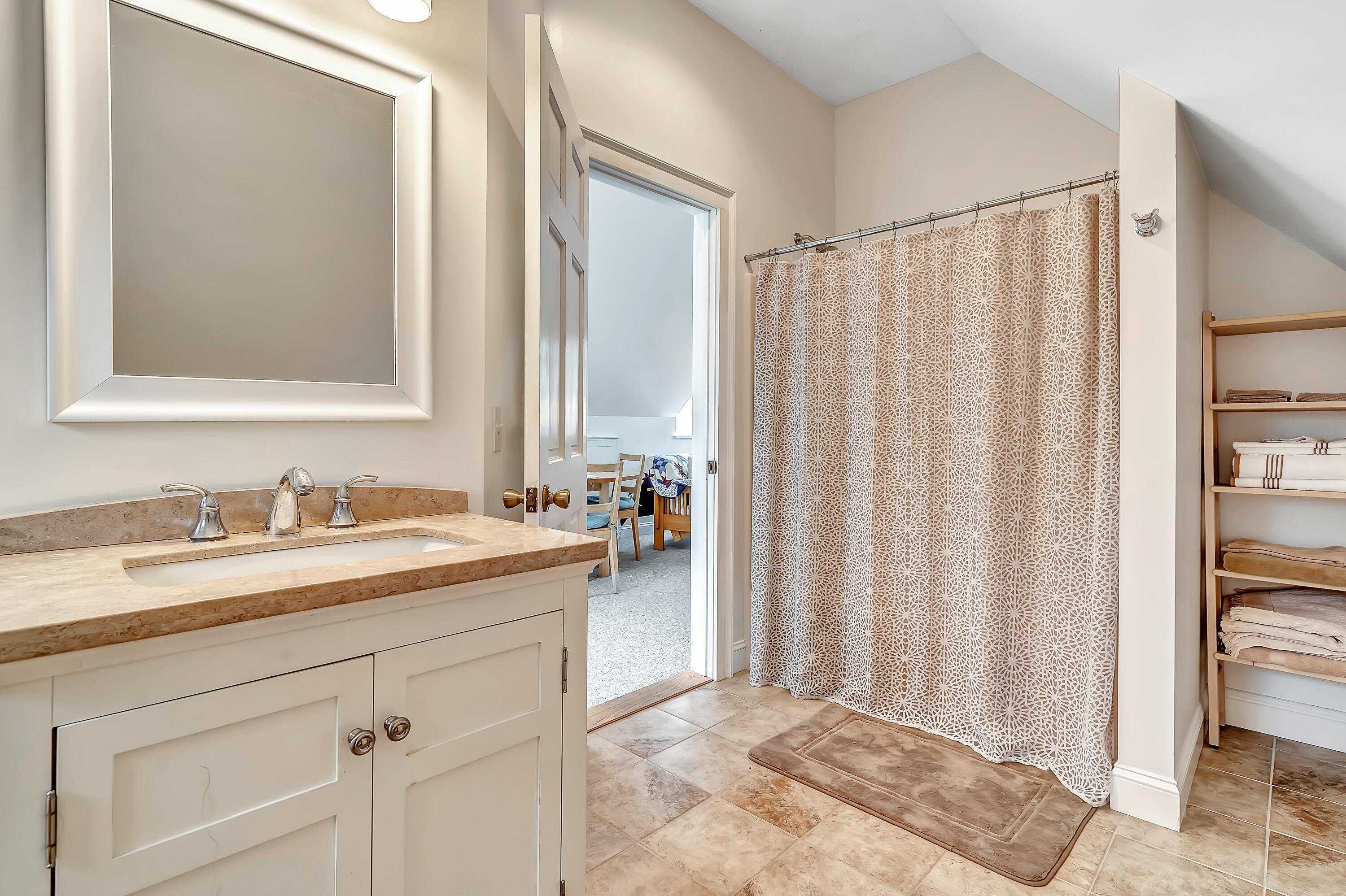 main property photo 113