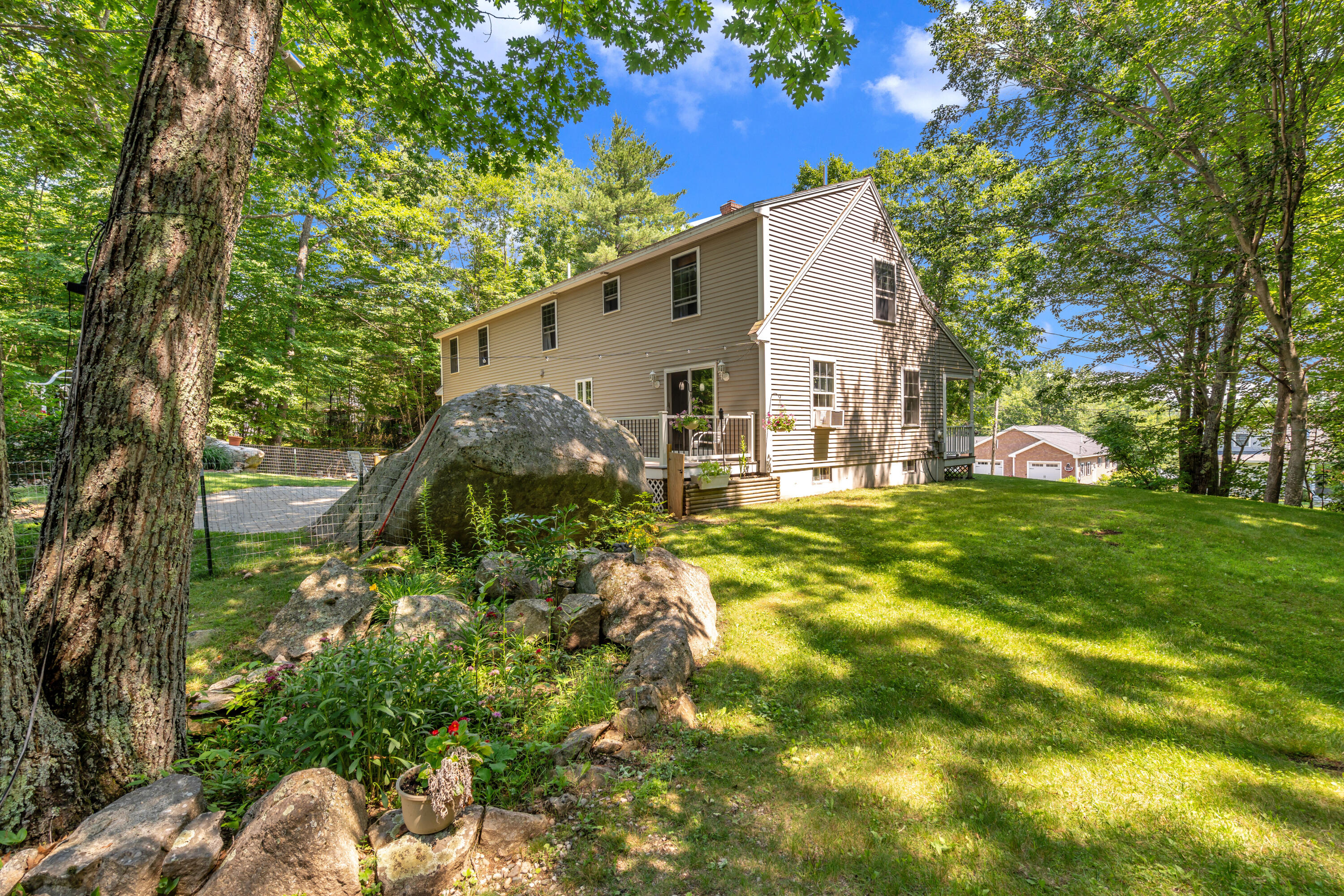 main property photo 49