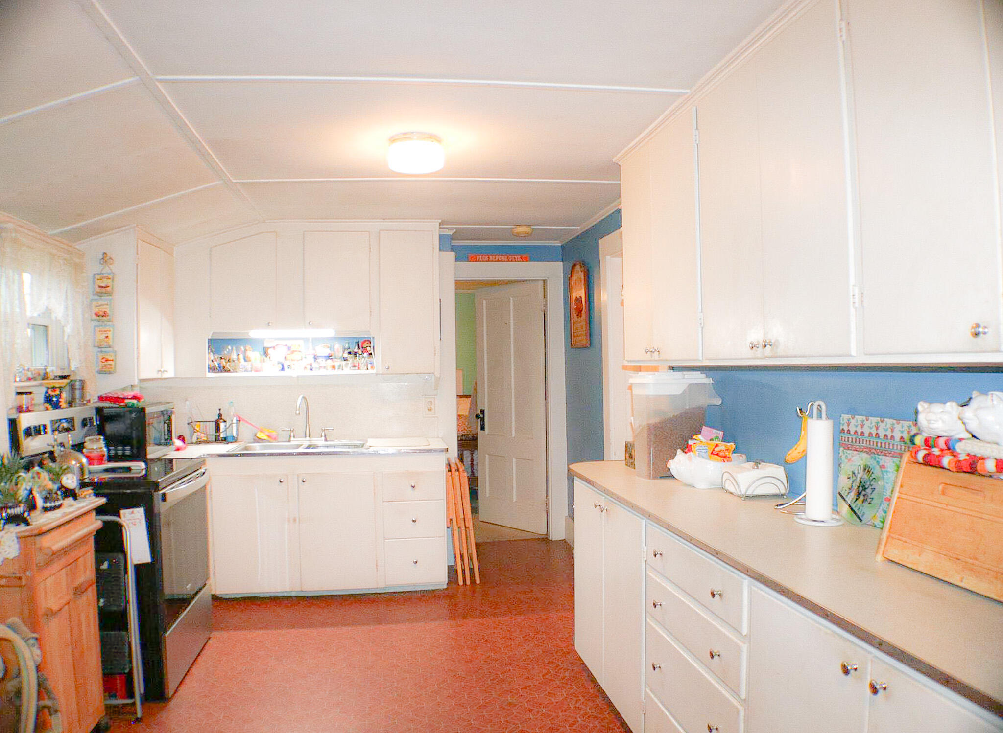 main property photo 7