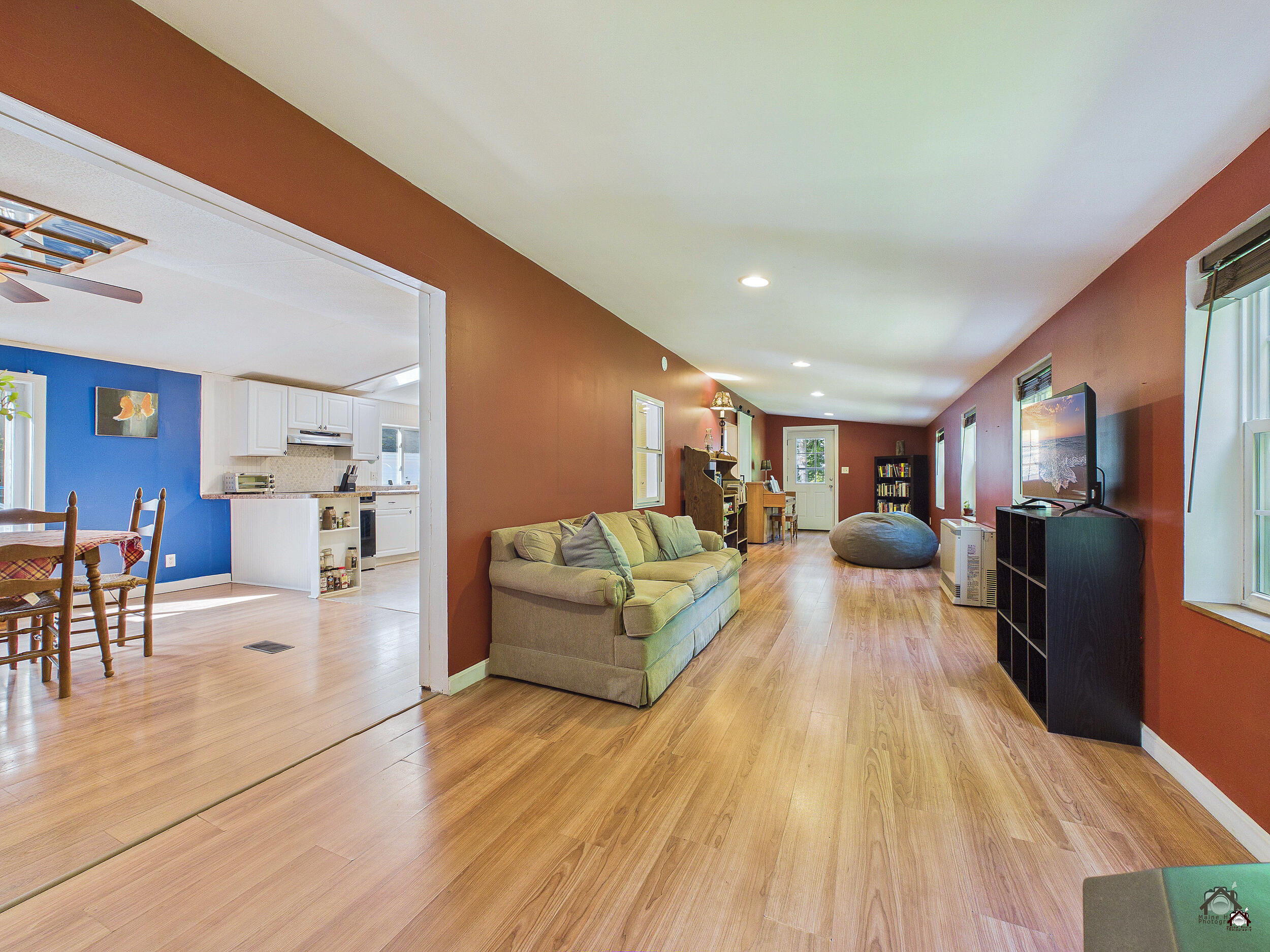 main property photo 12