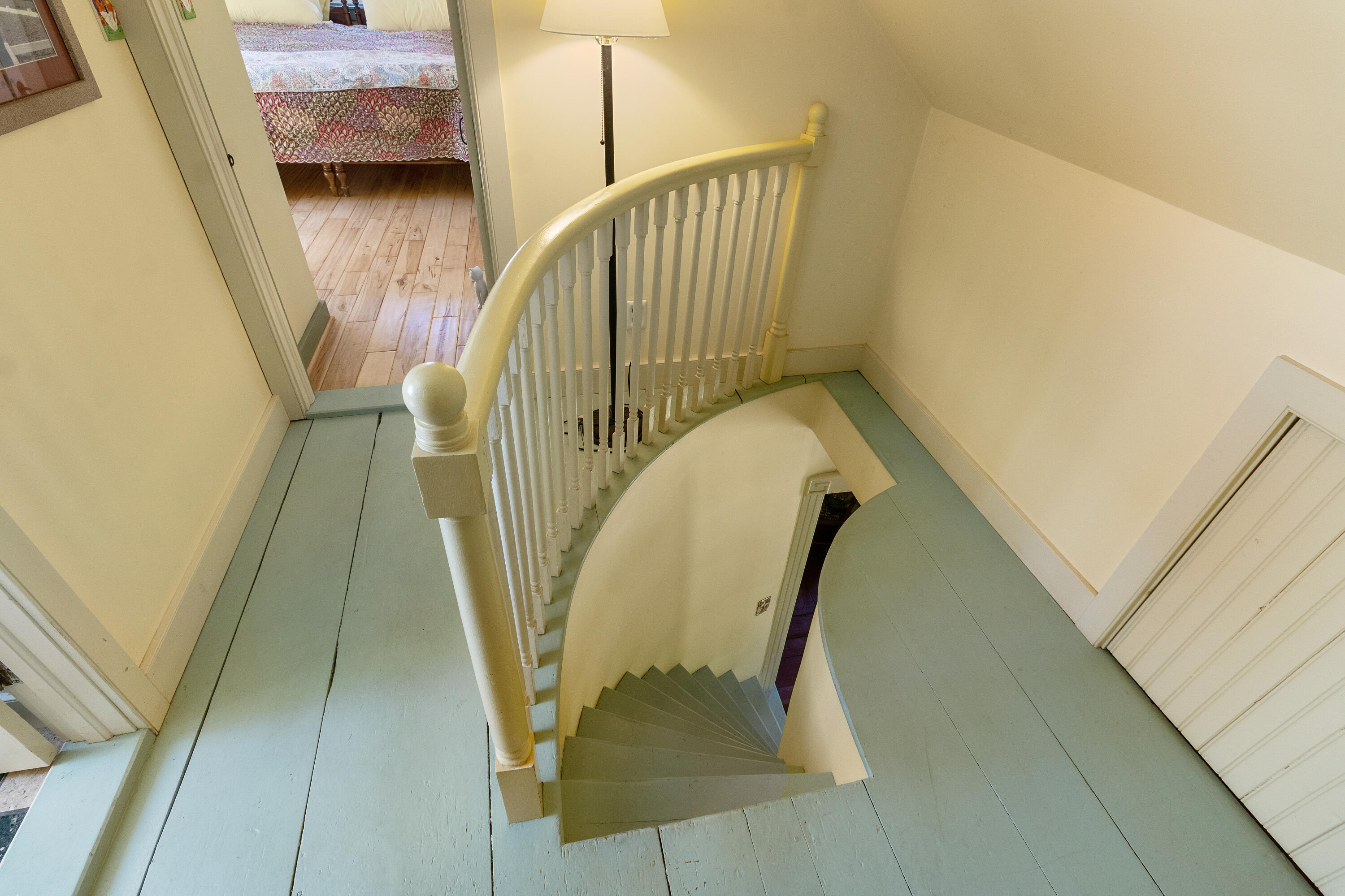 main property photo 22