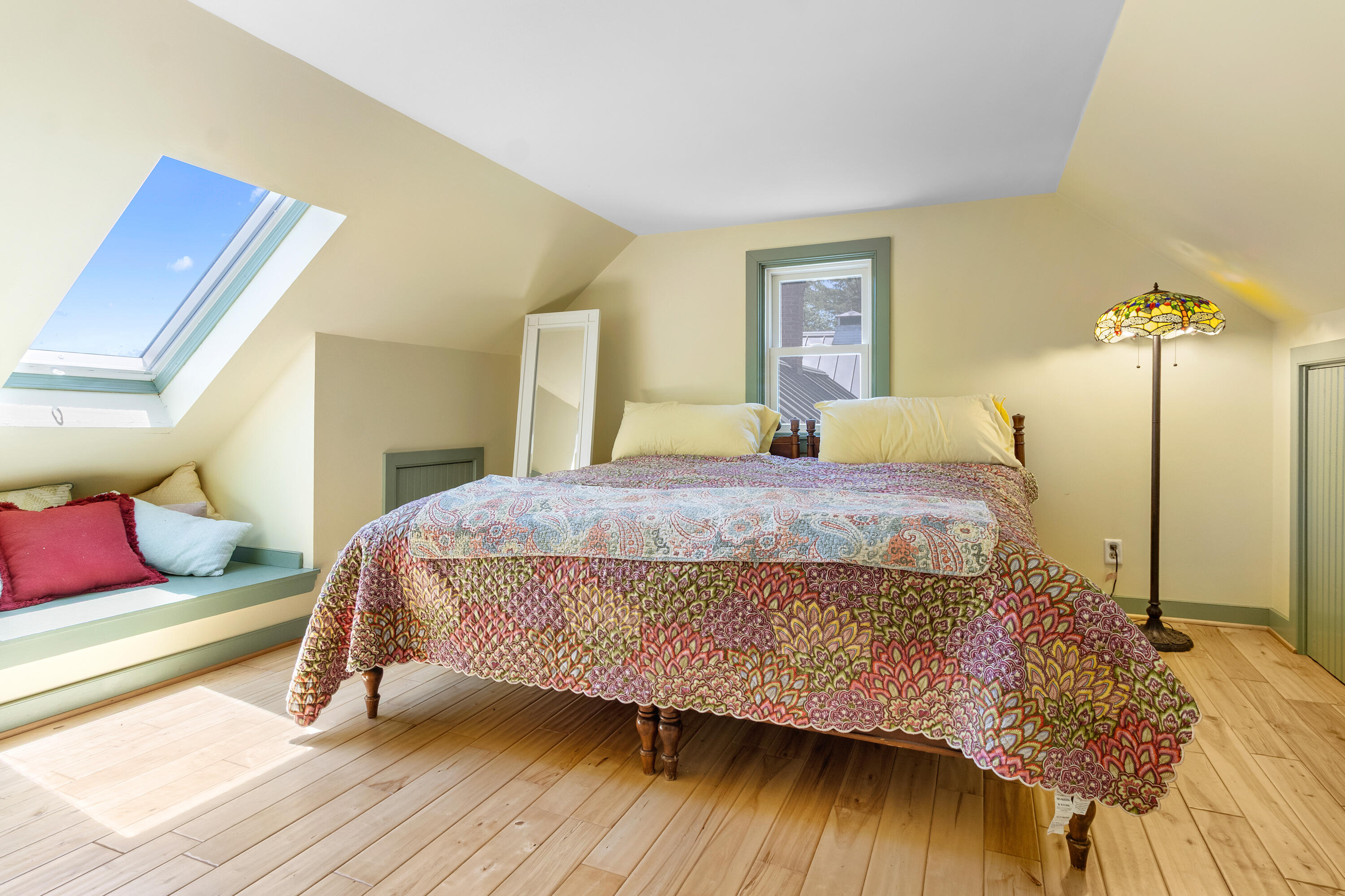 main property photo 24