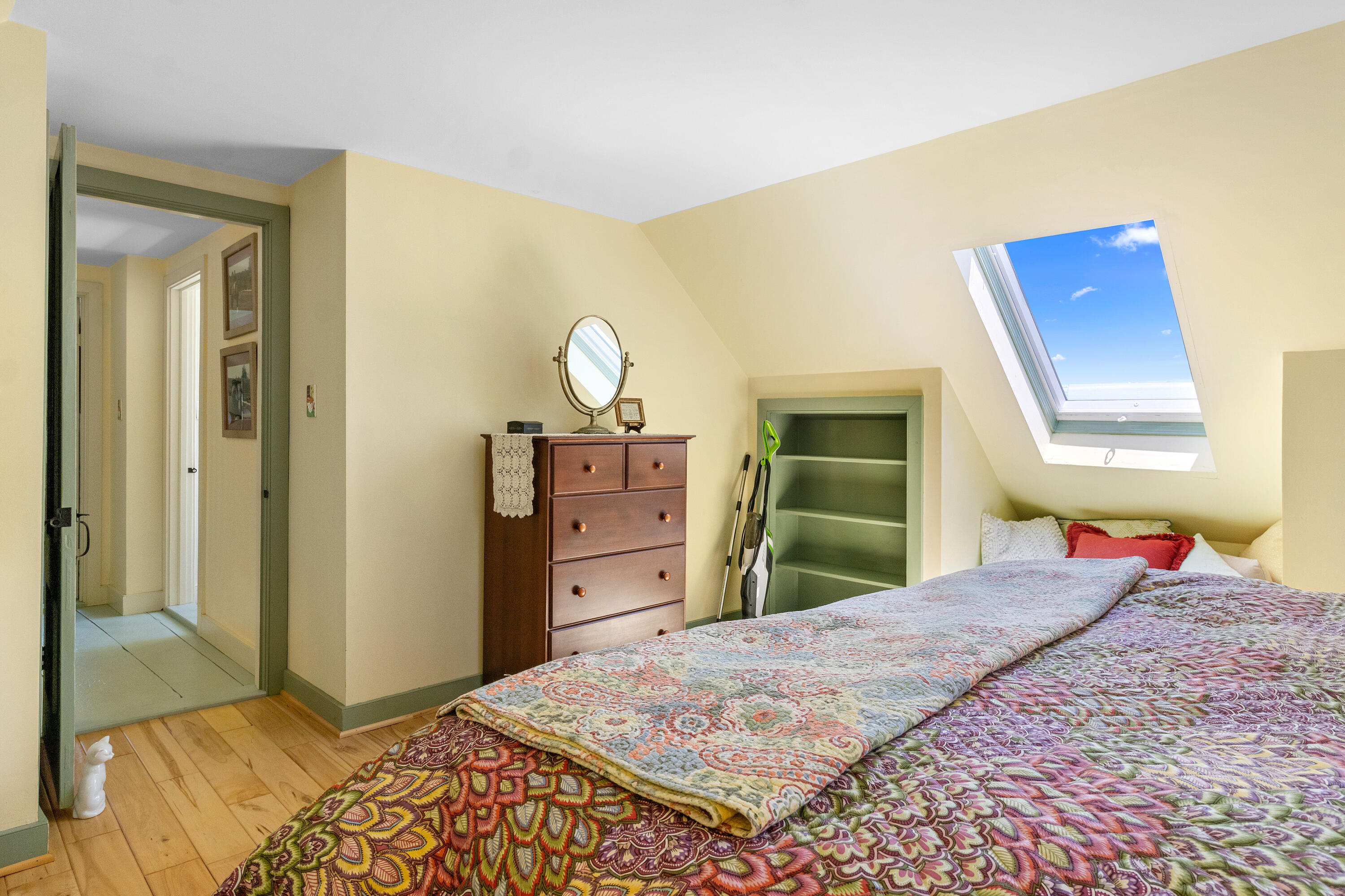 main property photo 26