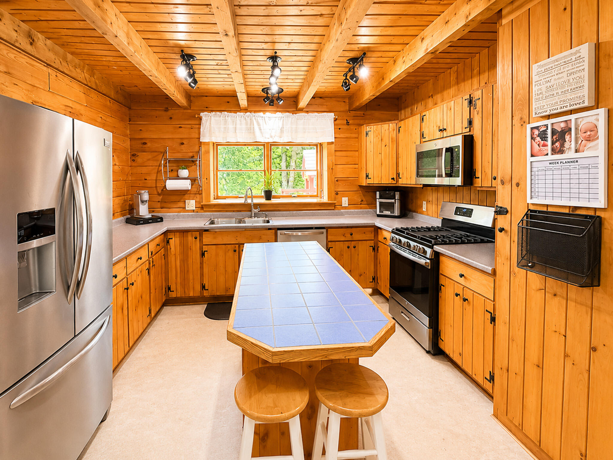 main property photo 17