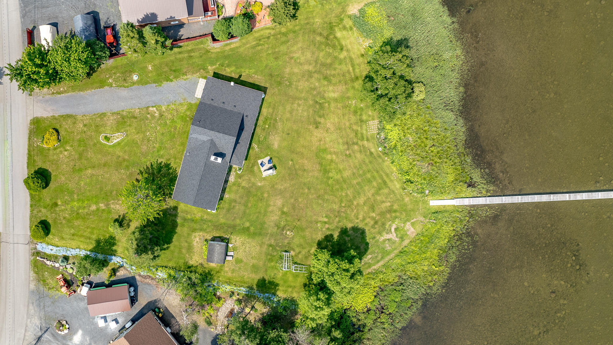 main property photo 12