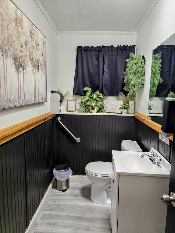 main property photo 13