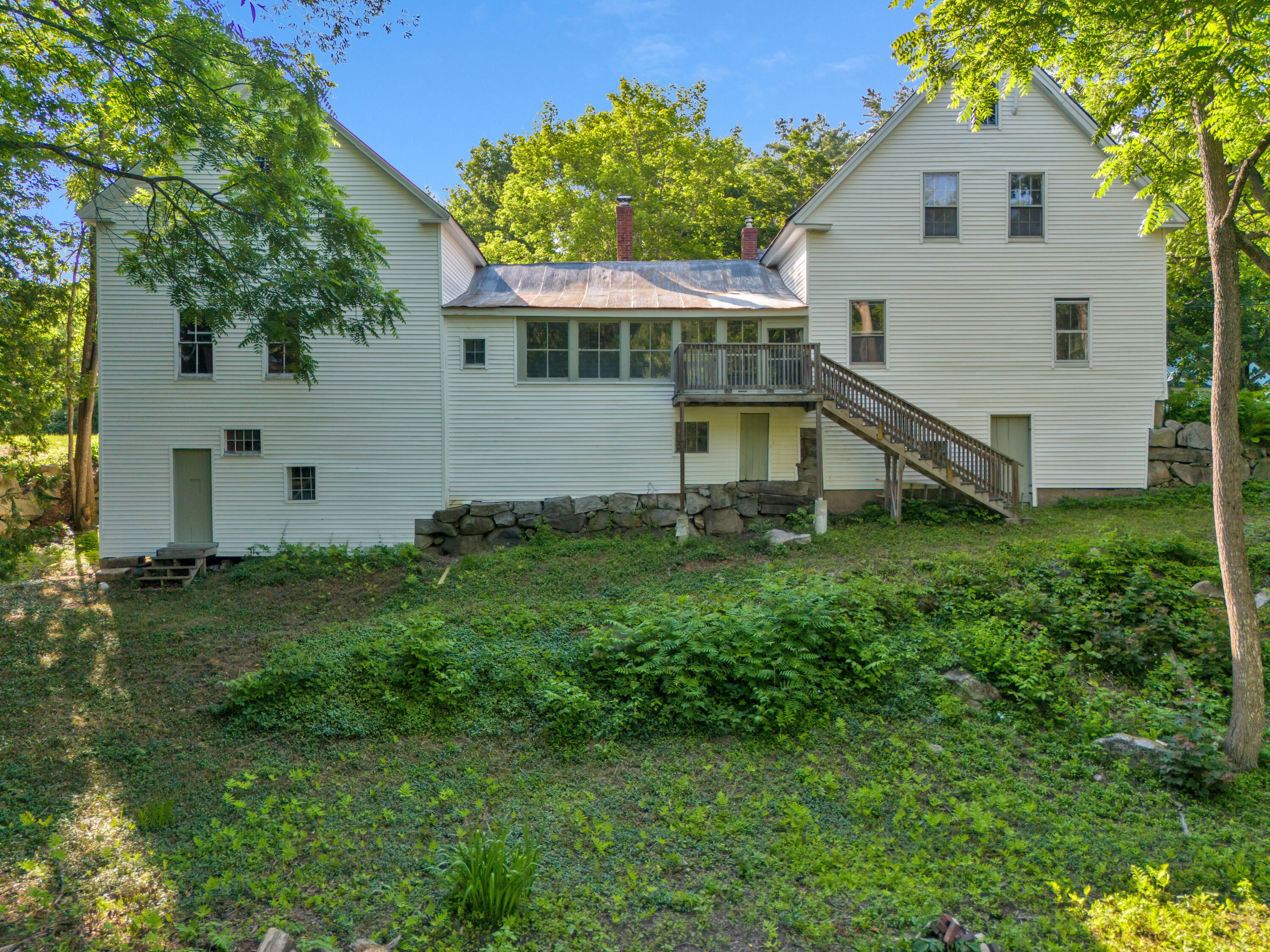 main property photo 3