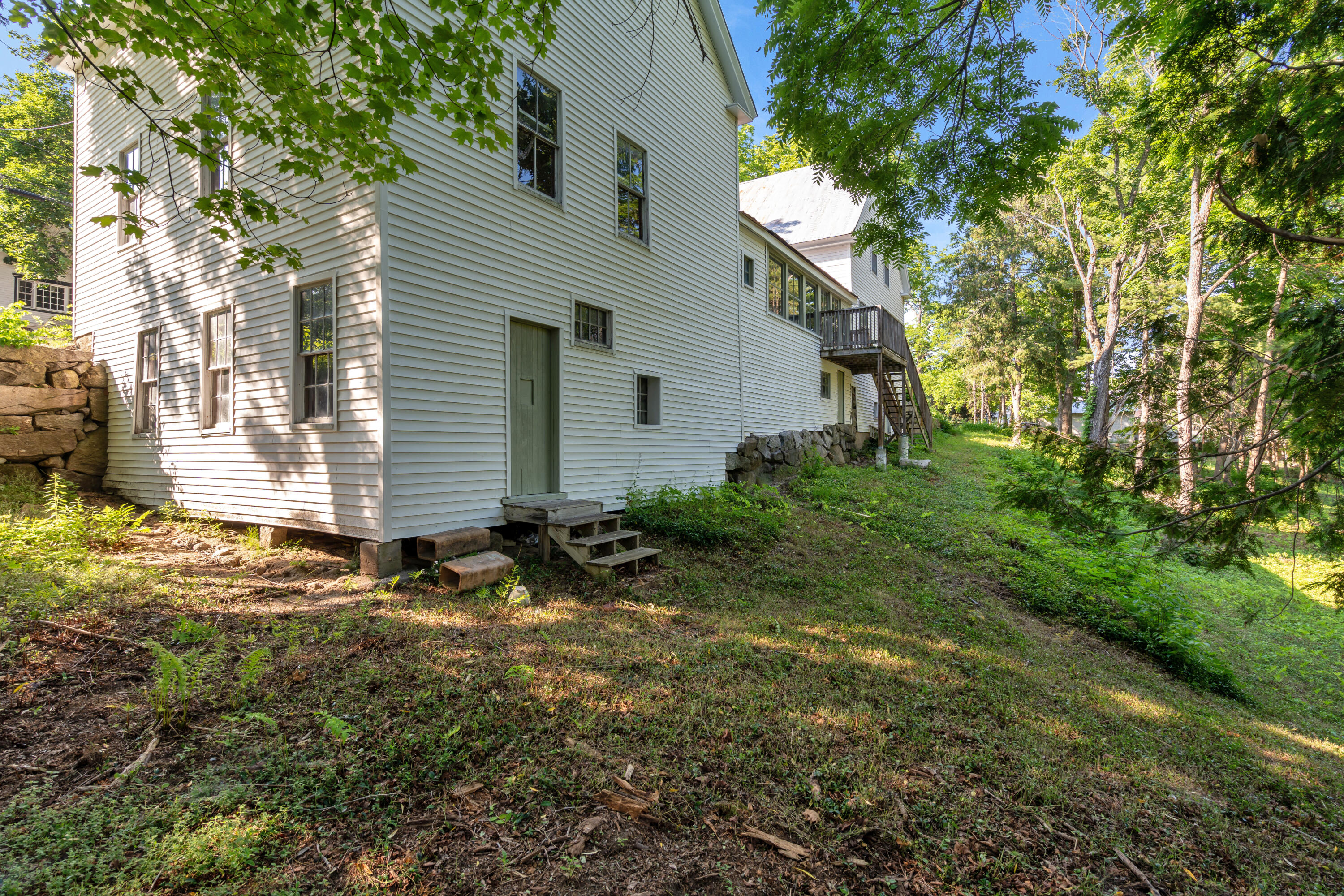 main property photo 67