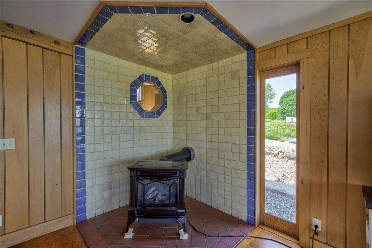 main property photo 75