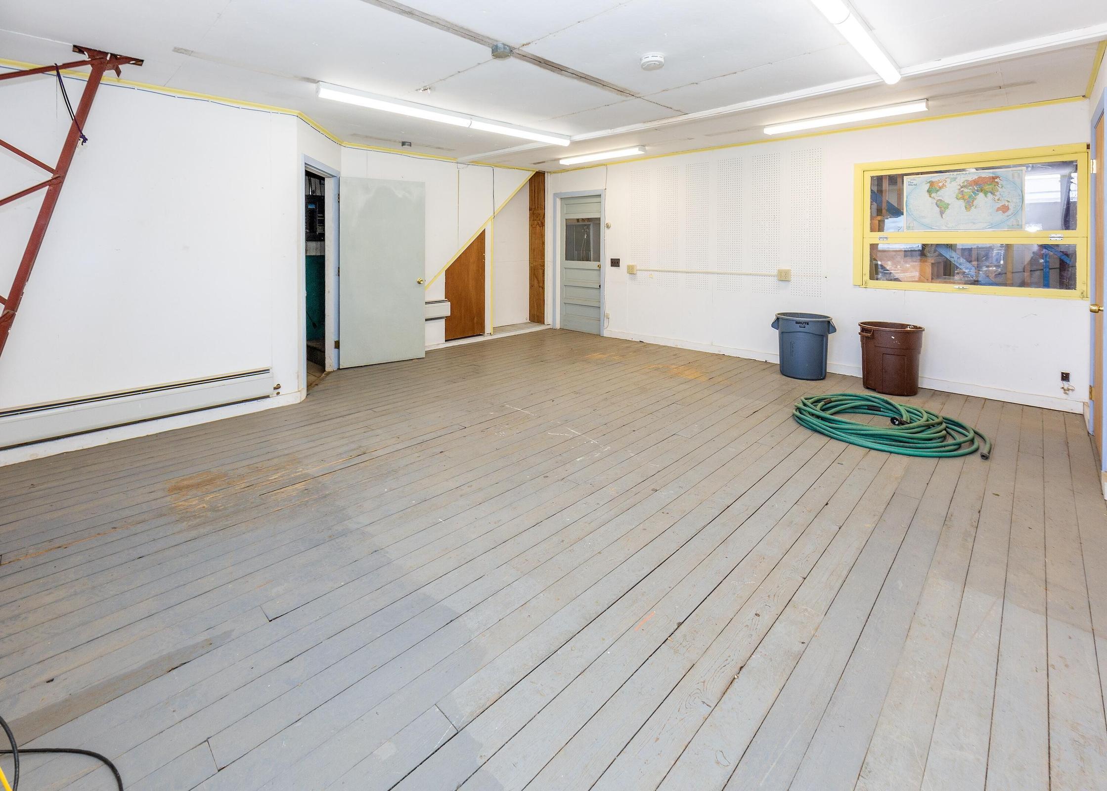 main property photo 94
