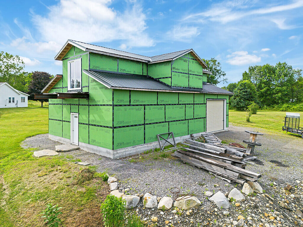 main property photo 11