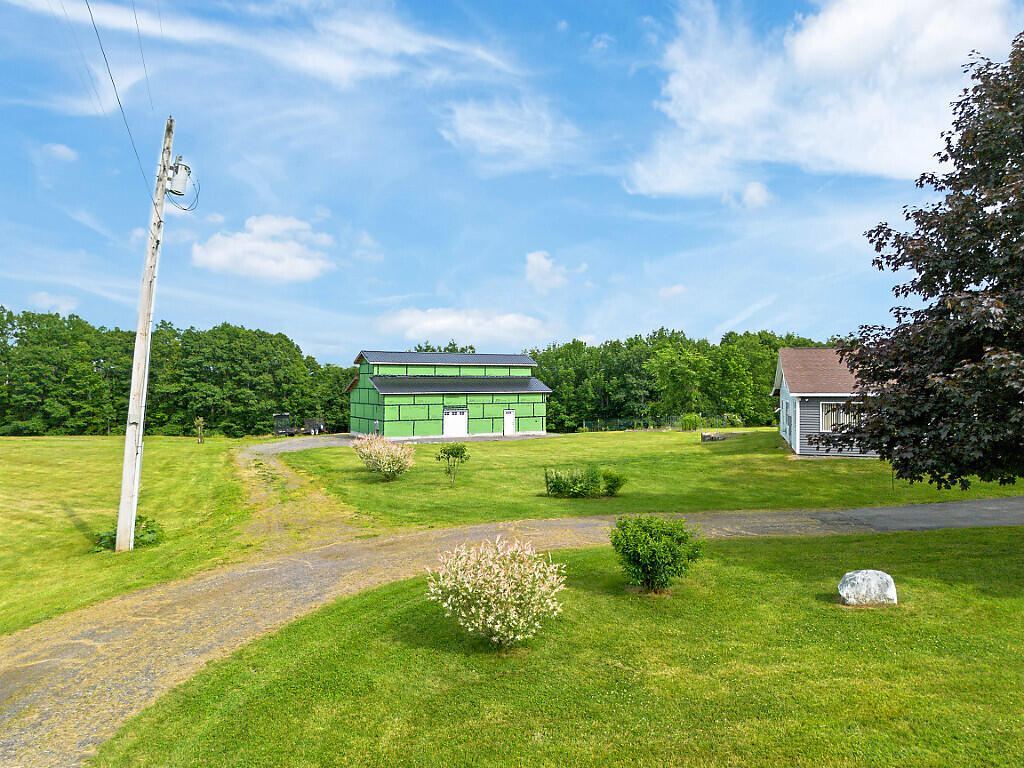main property photo 7