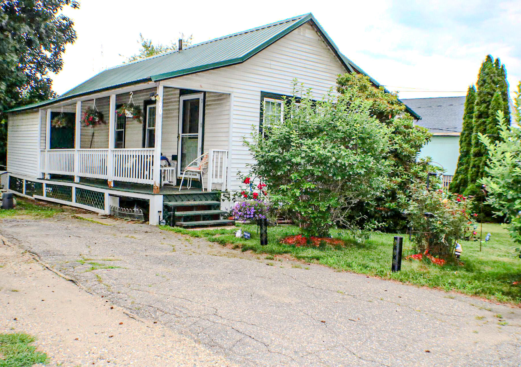 main property photo 16