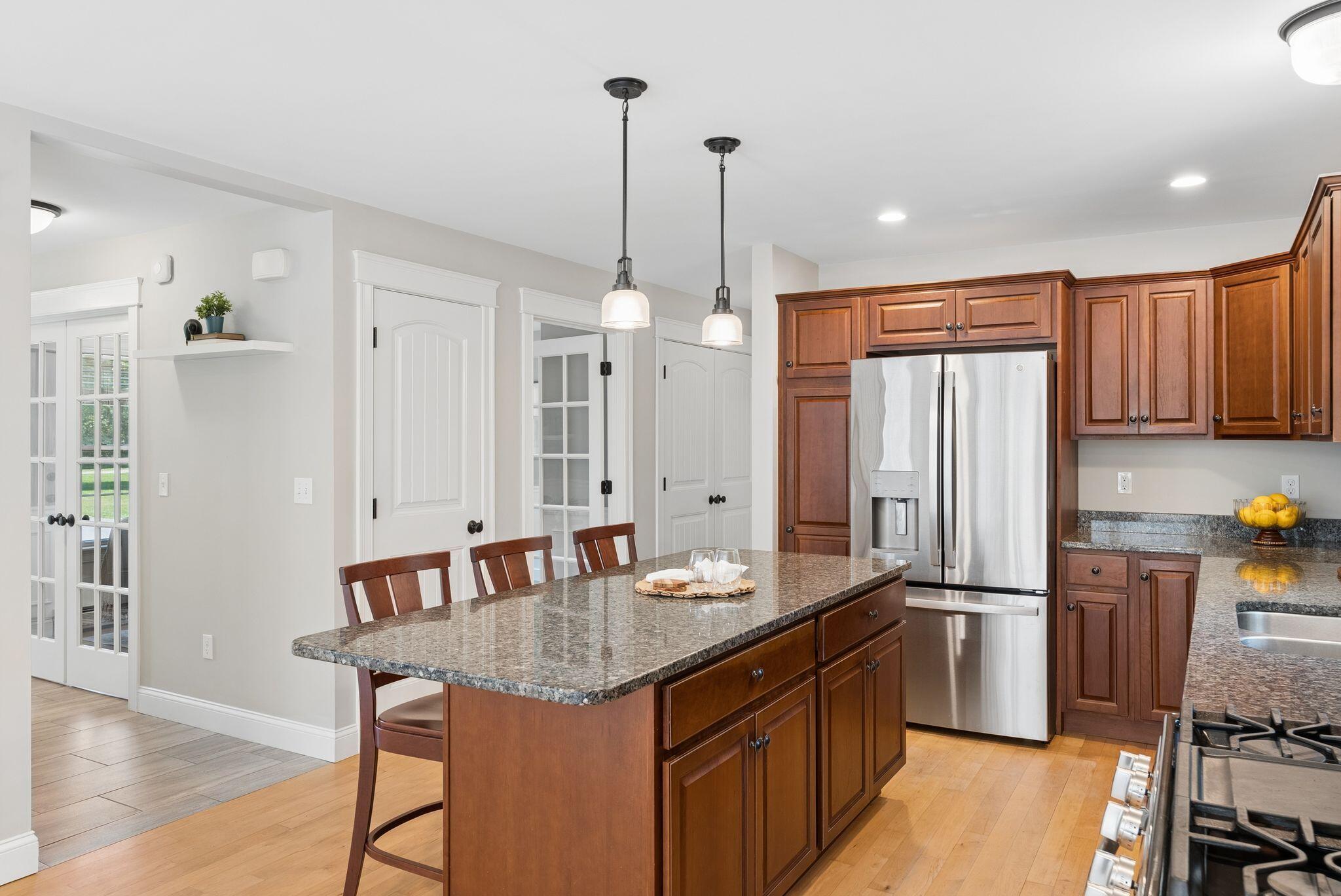 main property photo 15