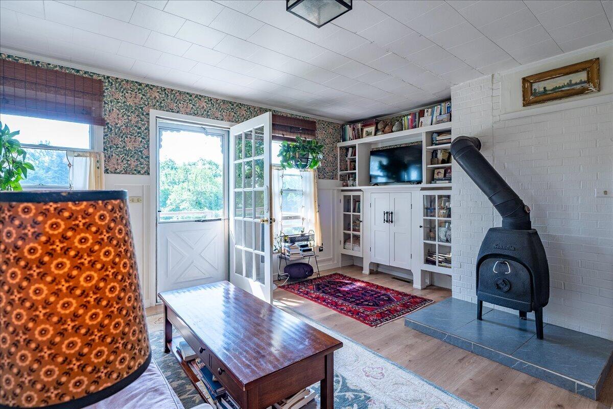 main property photo 17
