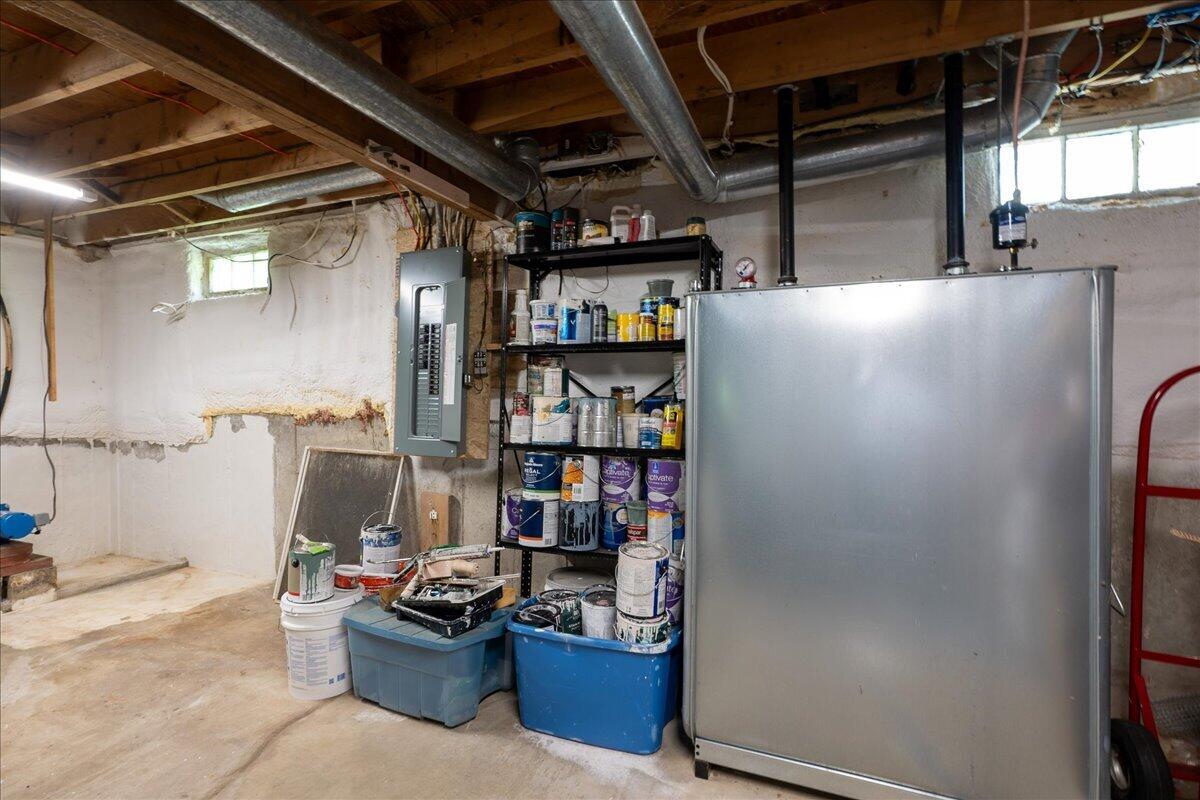 main property photo 36