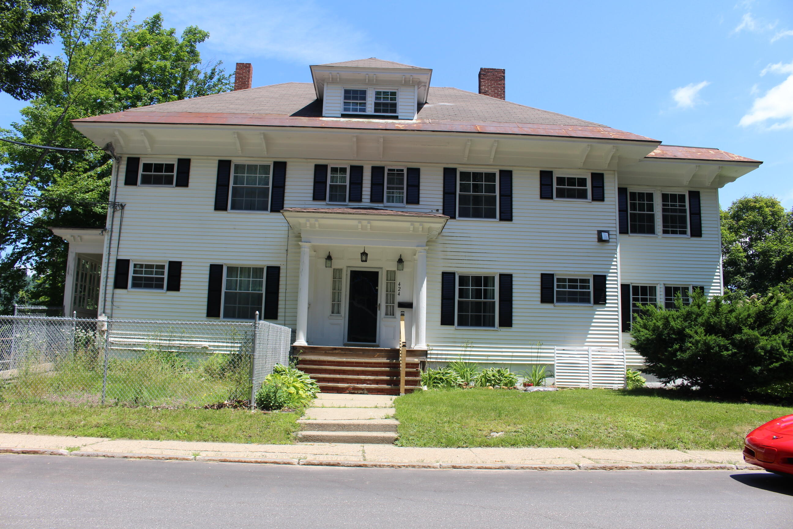 main property photo 2