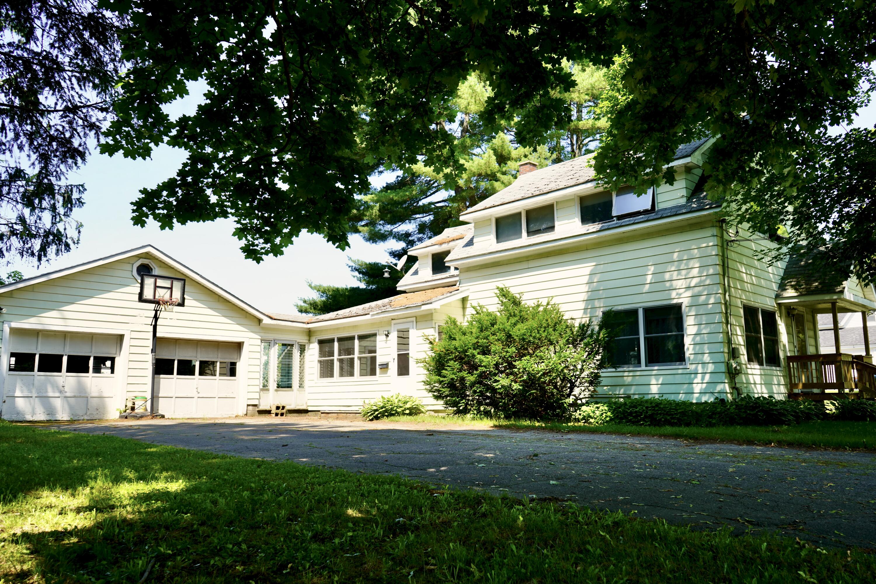 main property photo 43