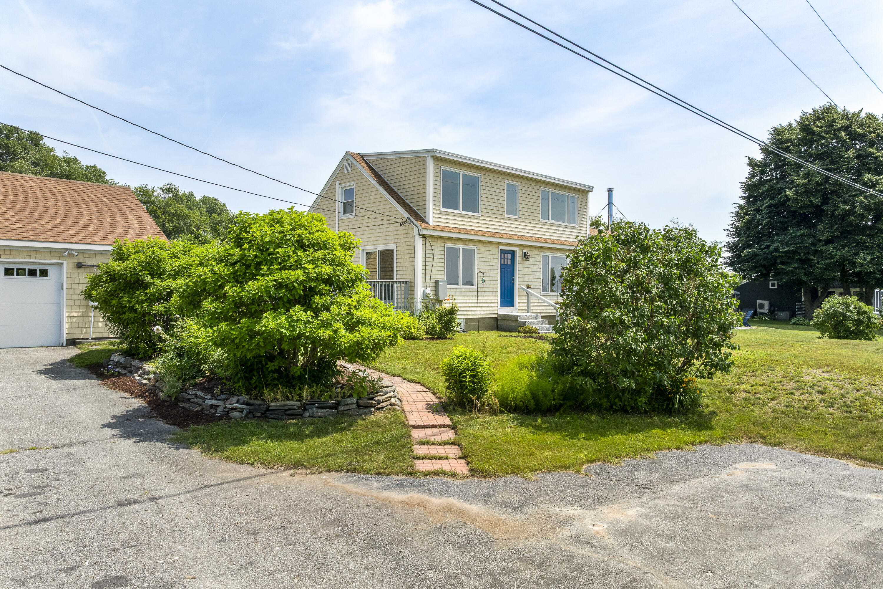 main property photo 9