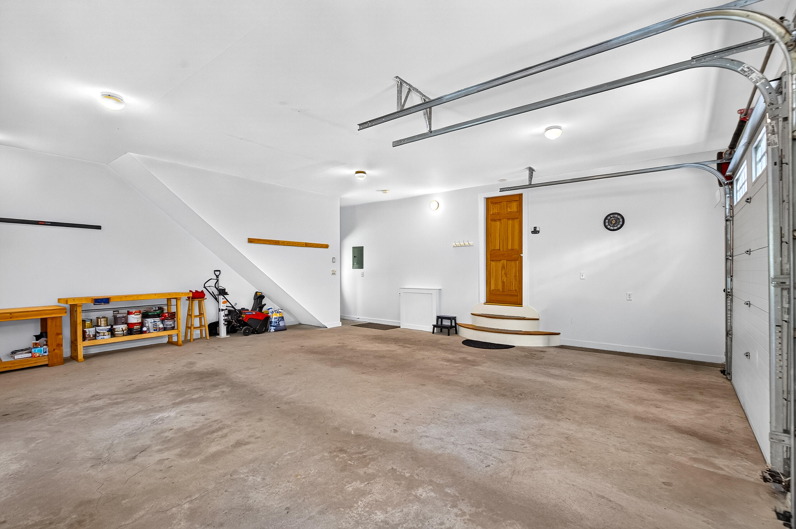main property photo 73