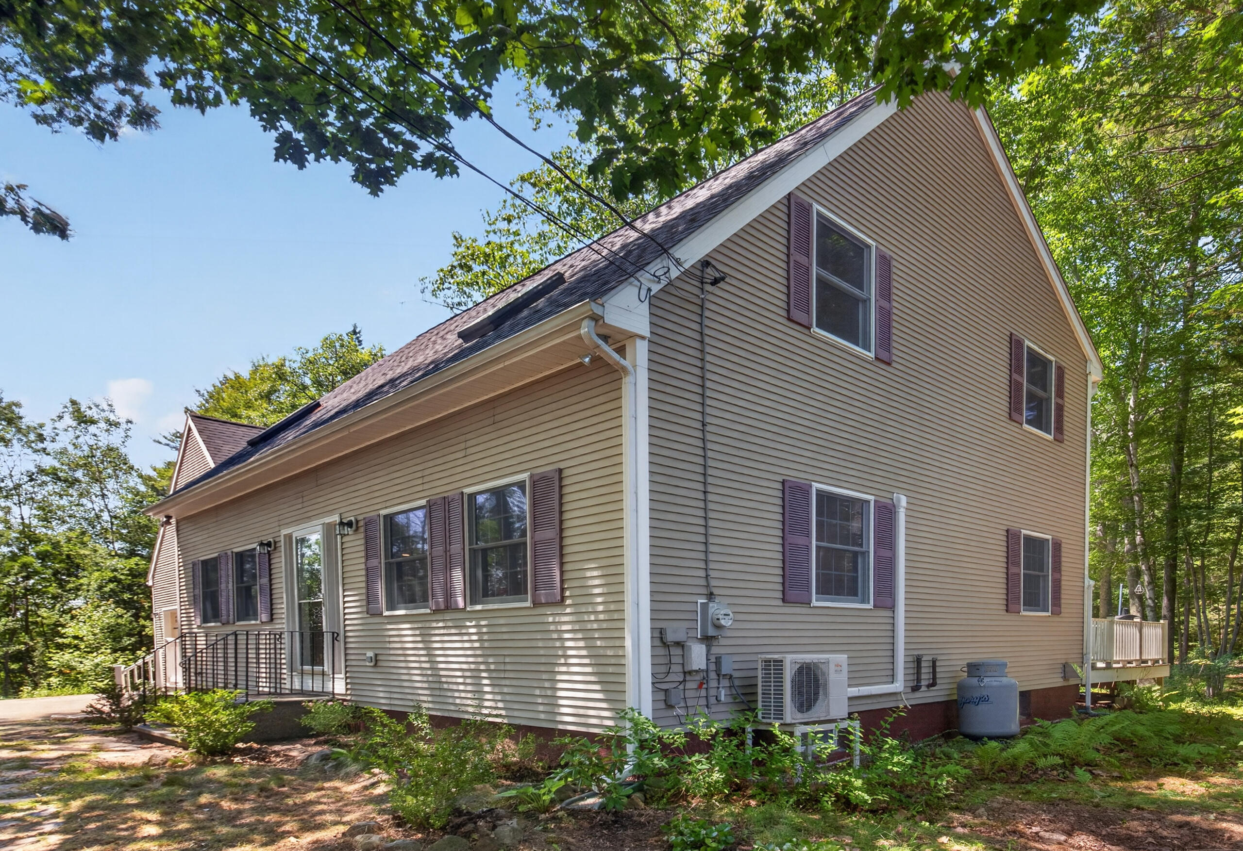 main property photo 78