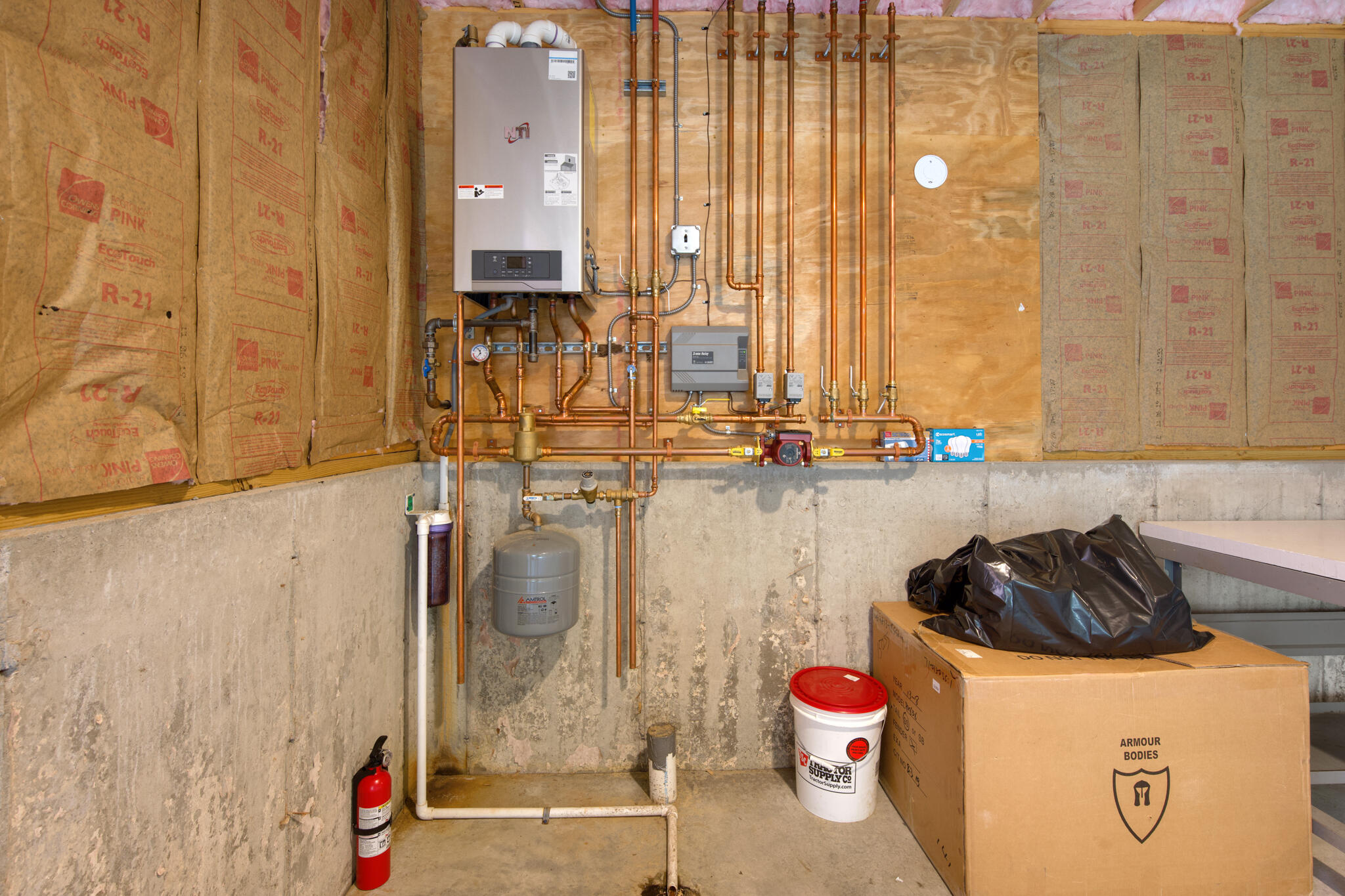 main property photo 25